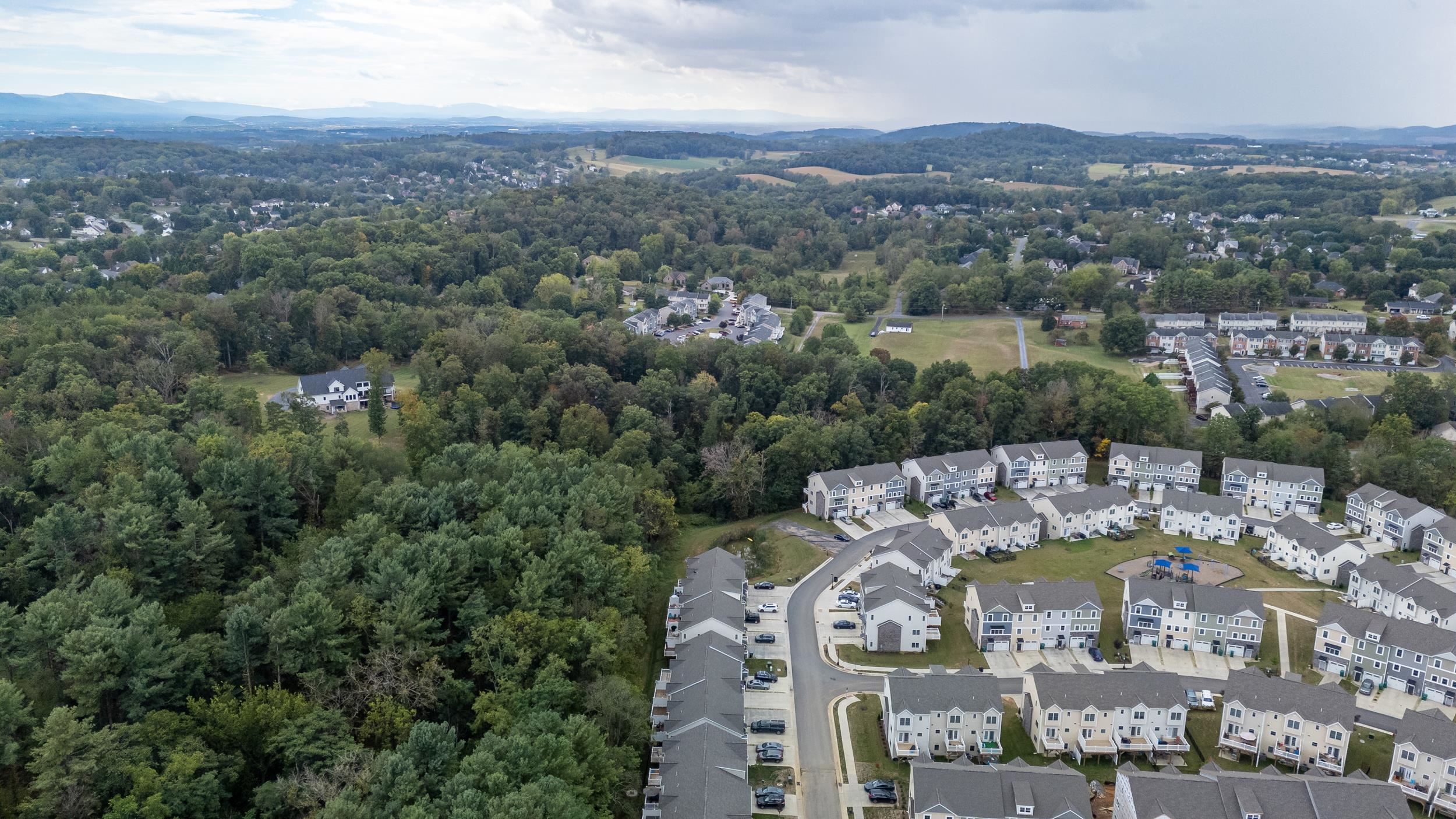 1575 PALOMINO TRL, ROCKINGHAM, Virginia 22801, 4 Bedrooms Bedrooms, ,3 BathroomsBathrooms,Residential,1575 PALOMINO TRL,669487 MLS # 669487