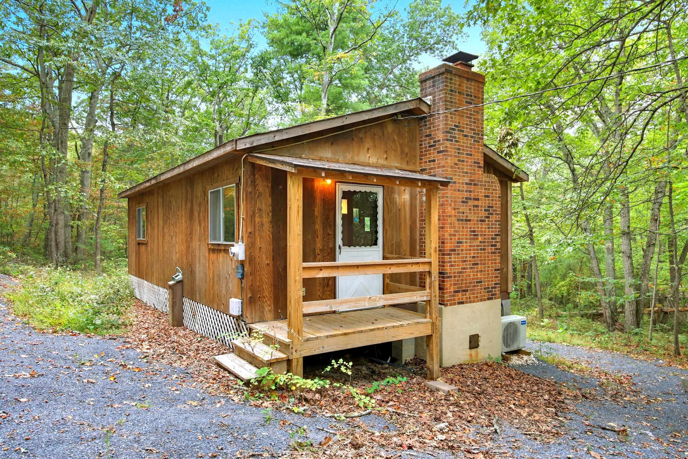 974 SUNDANCE RETREAT LN, NEW MARKET, Virginia 22844, 2 Bedrooms Bedrooms, ,1 BathroomBathrooms,Residential,974 SUNDANCE RETREAT LN,669492 MLS # 669492
