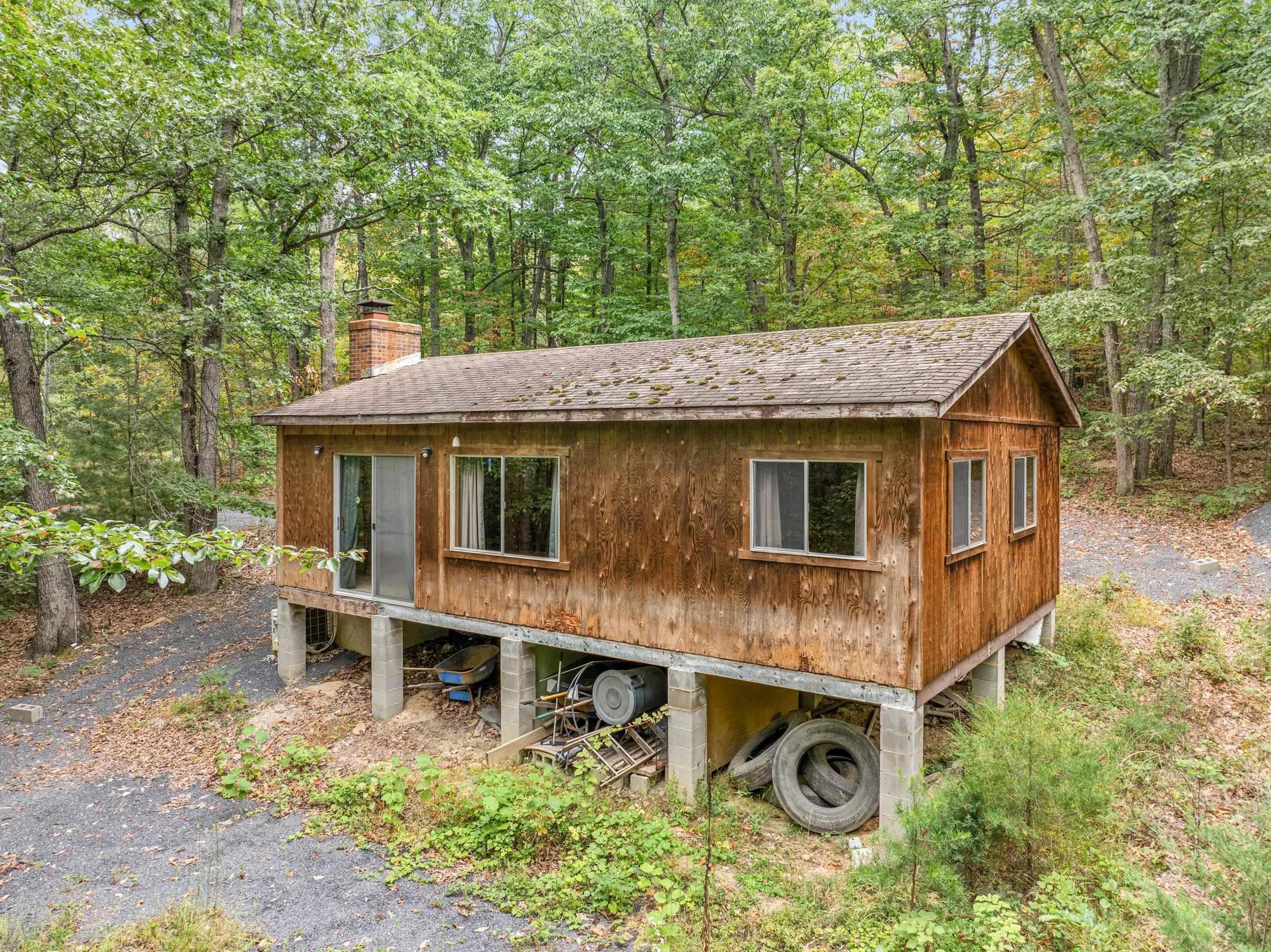 974 SUNDANCE RETREAT LN, NEW MARKET, Virginia 22844, 2 Bedrooms Bedrooms, ,1 BathroomBathrooms,Residential,974 SUNDANCE RETREAT LN,669492 MLS # 669492