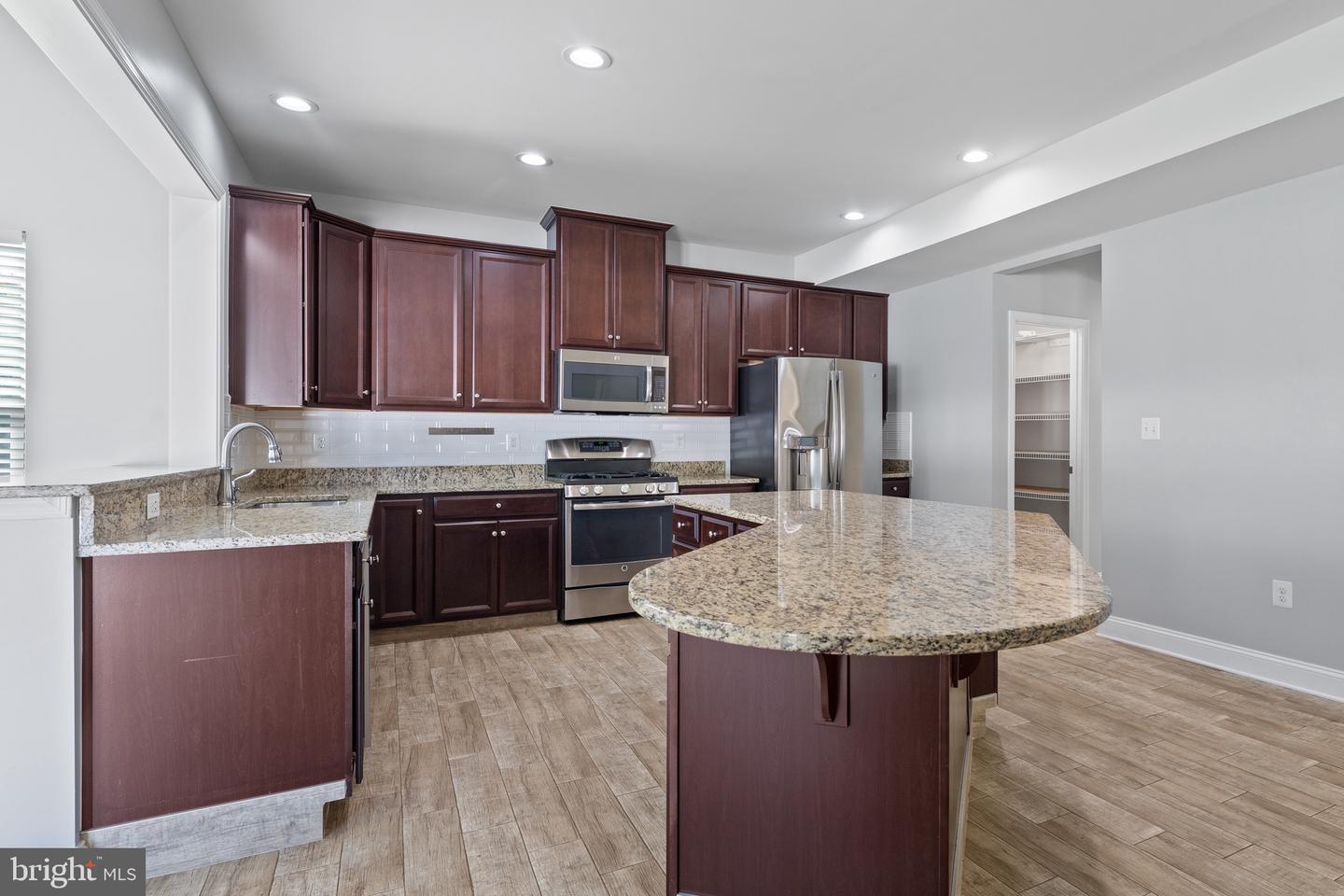 2411 WALTHALL CT, FREDERICKSBURG, Virginia 22408, 4 Bedrooms Bedrooms, ,3 BathroomsBathrooms,Residential,For sale,2411 WALTHALL CT,VASP2035686 MLS # VASP2035686