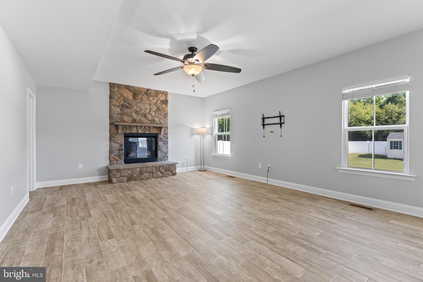 2411 WALTHALL CT, FREDERICKSBURG, Virginia 22408, 4 Bedrooms Bedrooms, ,3 BathroomsBathrooms,Residential,For sale,2411 WALTHALL CT,VASP2035686 MLS # VASP2035686