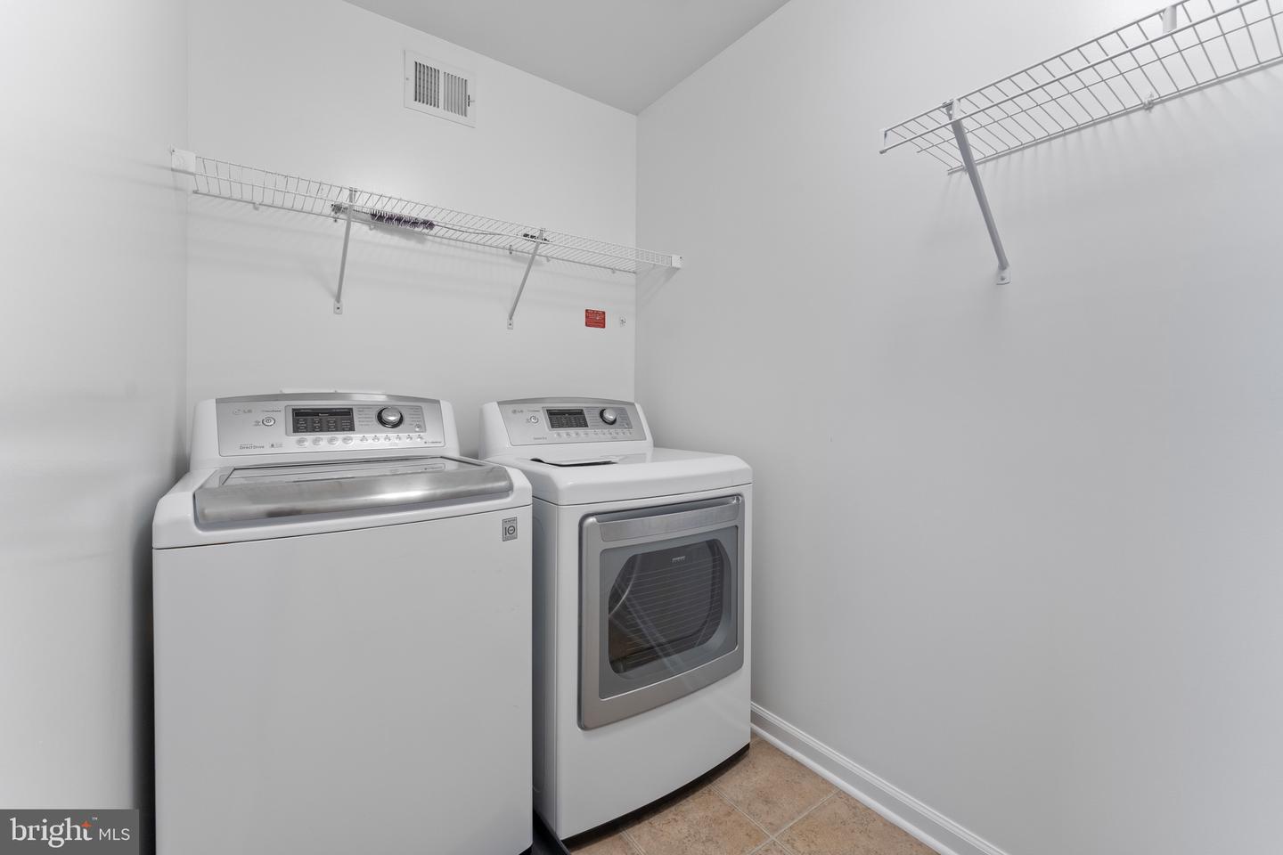2411 WALTHALL CT, FREDERICKSBURG, Virginia 22408, 4 Bedrooms Bedrooms, ,3 BathroomsBathrooms,Residential,For sale,2411 WALTHALL CT,VASP2035686 MLS # VASP2035686