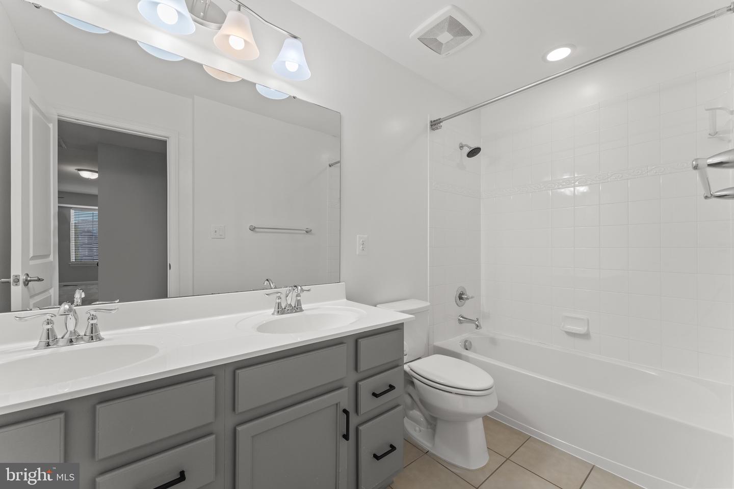 2411 WALTHALL CT, FREDERICKSBURG, Virginia 22408, 4 Bedrooms Bedrooms, ,3 BathroomsBathrooms,Residential,For sale,2411 WALTHALL CT,VASP2035686 MLS # VASP2035686