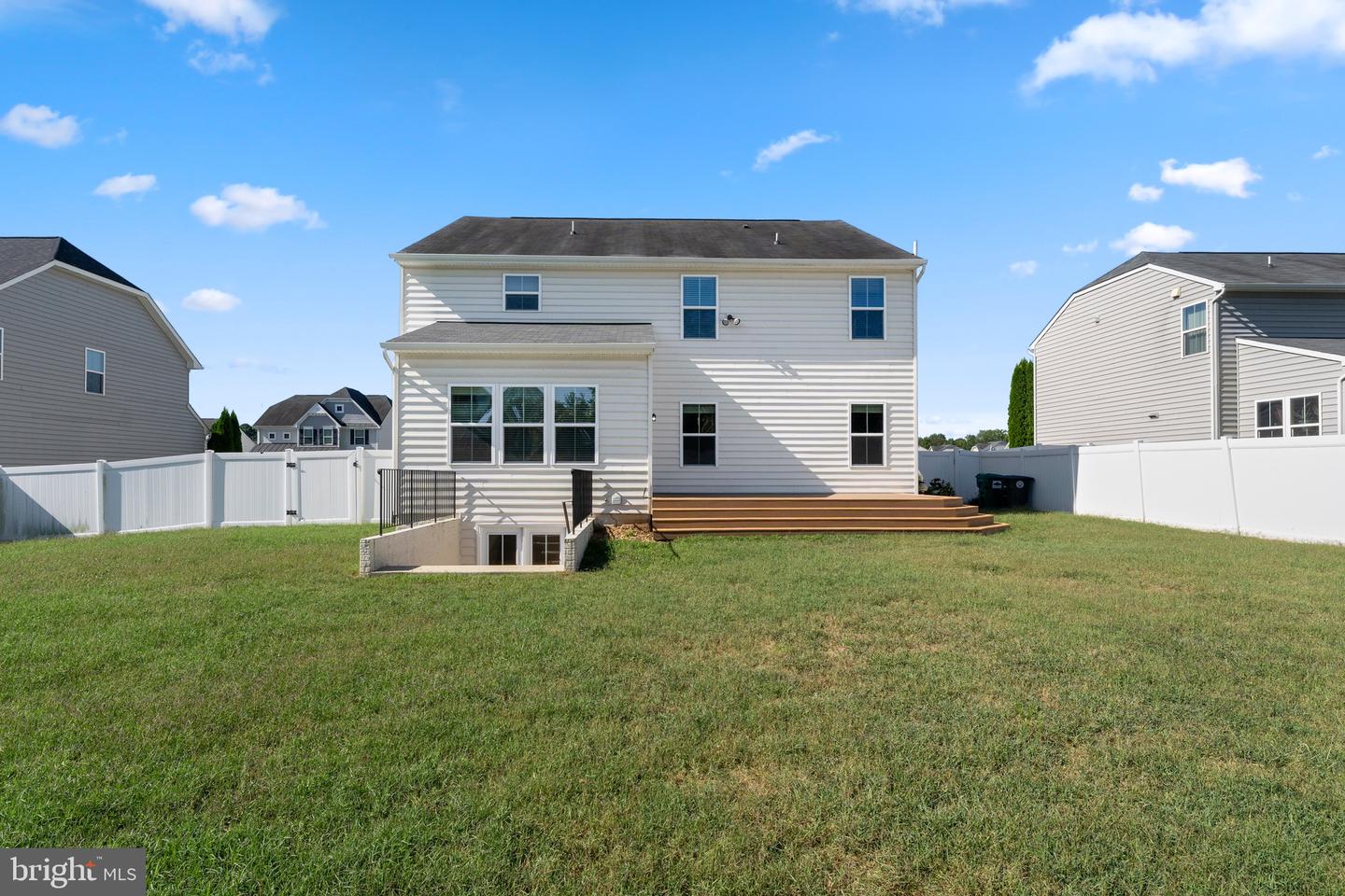 2411 WALTHALL CT, FREDERICKSBURG, Virginia 22408, 4 Bedrooms Bedrooms, ,3 BathroomsBathrooms,Residential,For sale,2411 WALTHALL CT,VASP2035686 MLS # VASP2035686