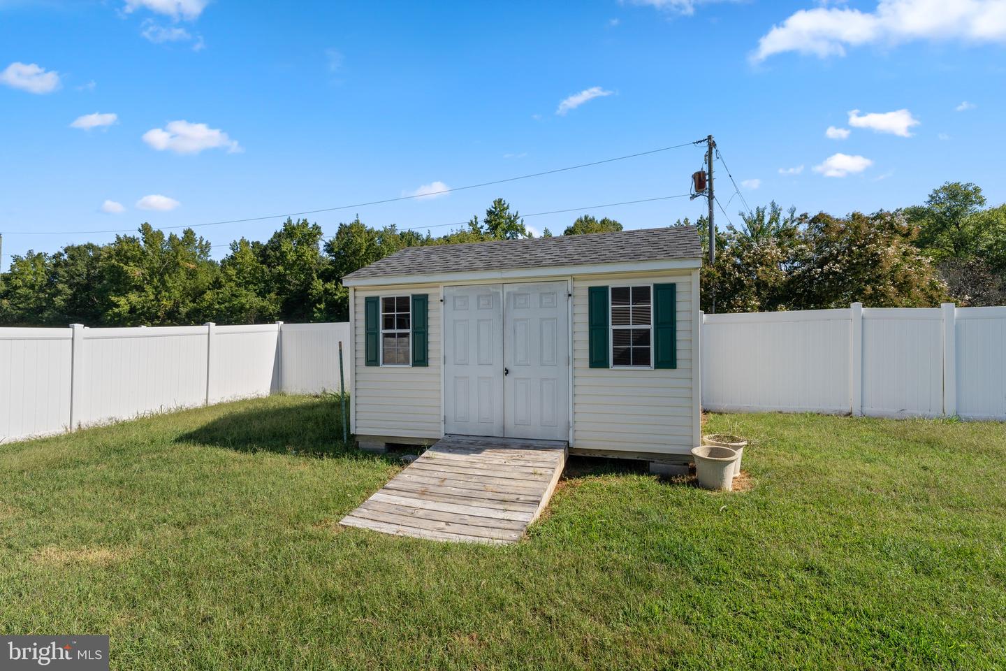 2411 WALTHALL CT, FREDERICKSBURG, Virginia 22408, 4 Bedrooms Bedrooms, ,3 BathroomsBathrooms,Residential,For sale,2411 WALTHALL CT,VASP2035686 MLS # VASP2035686