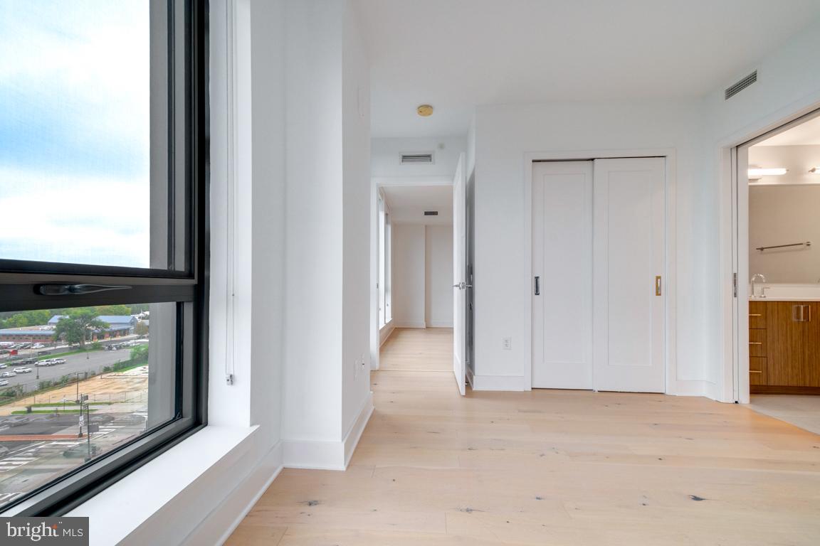 1211 VAN ST SE #806, WASHINGTON, District Of Columbia 20003, 2 Bedrooms Bedrooms, ,2 BathroomsBathrooms,Residential,For sale,1211 VAN ST SE #806,DCDC2216590 MLS # DCDC2216590