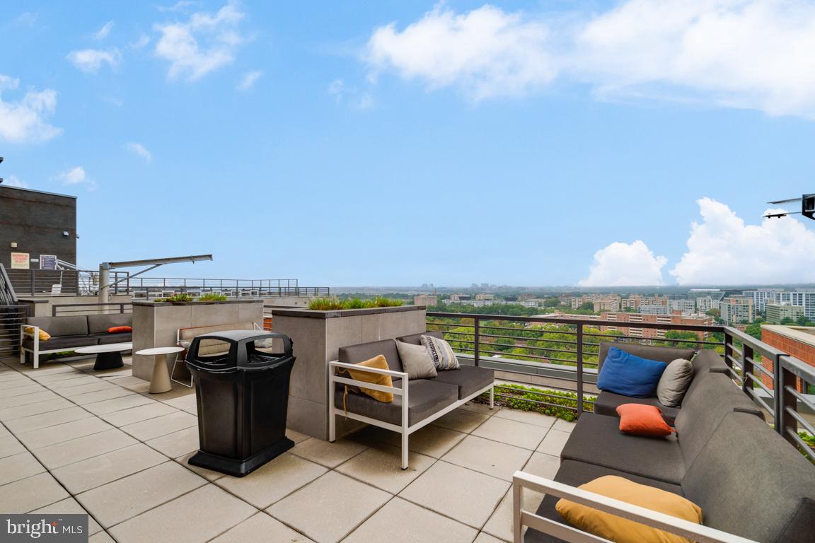 1211 VAN ST SE #806, WASHINGTON, District Of Columbia 20003, 2 Bedrooms Bedrooms, ,2 BathroomsBathrooms,Residential,For sale,1211 VAN ST SE #806,DCDC2216590 MLS # DCDC2216590