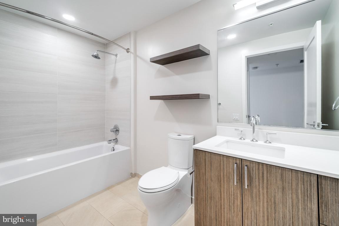 1211 VAN ST SE #806, WASHINGTON, District Of Columbia 20003, 2 Bedrooms Bedrooms, ,2 BathroomsBathrooms,Residential,For sale,1211 VAN ST SE #806,DCDC2216590 MLS # DCDC2216590