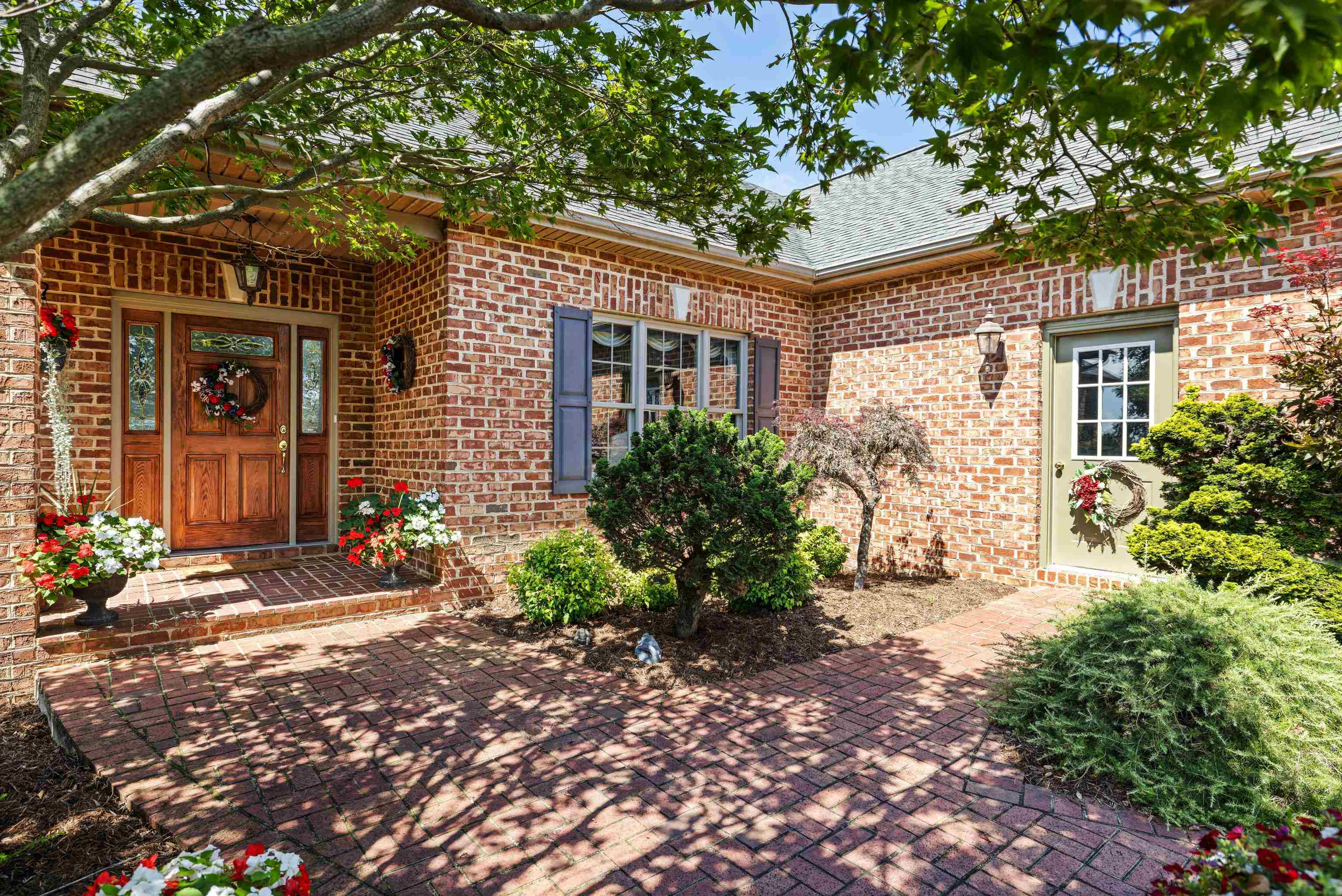 1529 MT CRAWFORD AVE, BRIDGEWATER, Virginia 22812, 4 Bedrooms Bedrooms, ,3 BathroomsBathrooms,Residential,1529 MT CRAWFORD AVE,669493 MLS # 669493