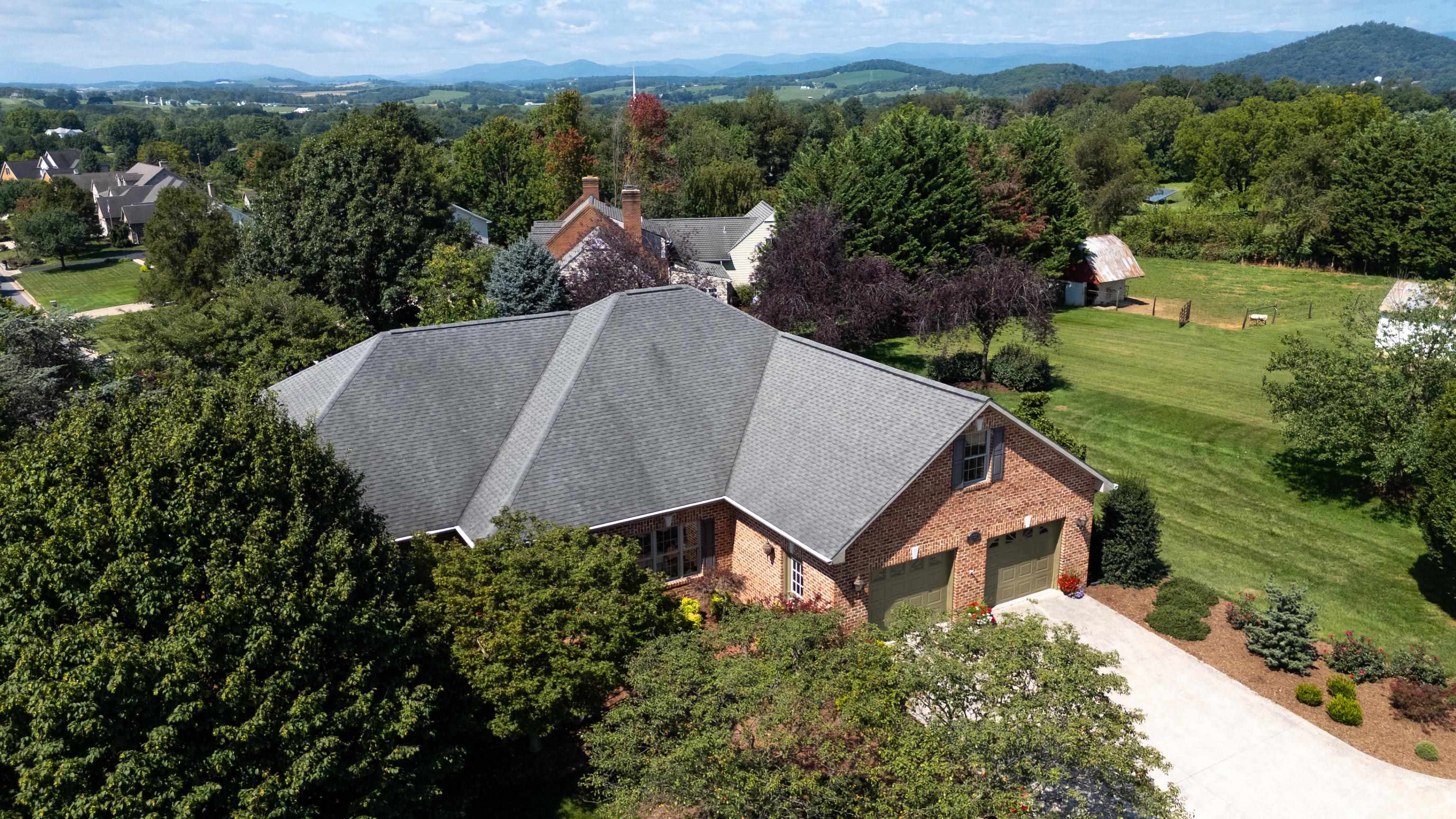 1529 MT CRAWFORD AVE, BRIDGEWATER, Virginia 22812, 4 Bedrooms Bedrooms, ,3 BathroomsBathrooms,Residential,1529 MT CRAWFORD AVE,669493 MLS # 669493