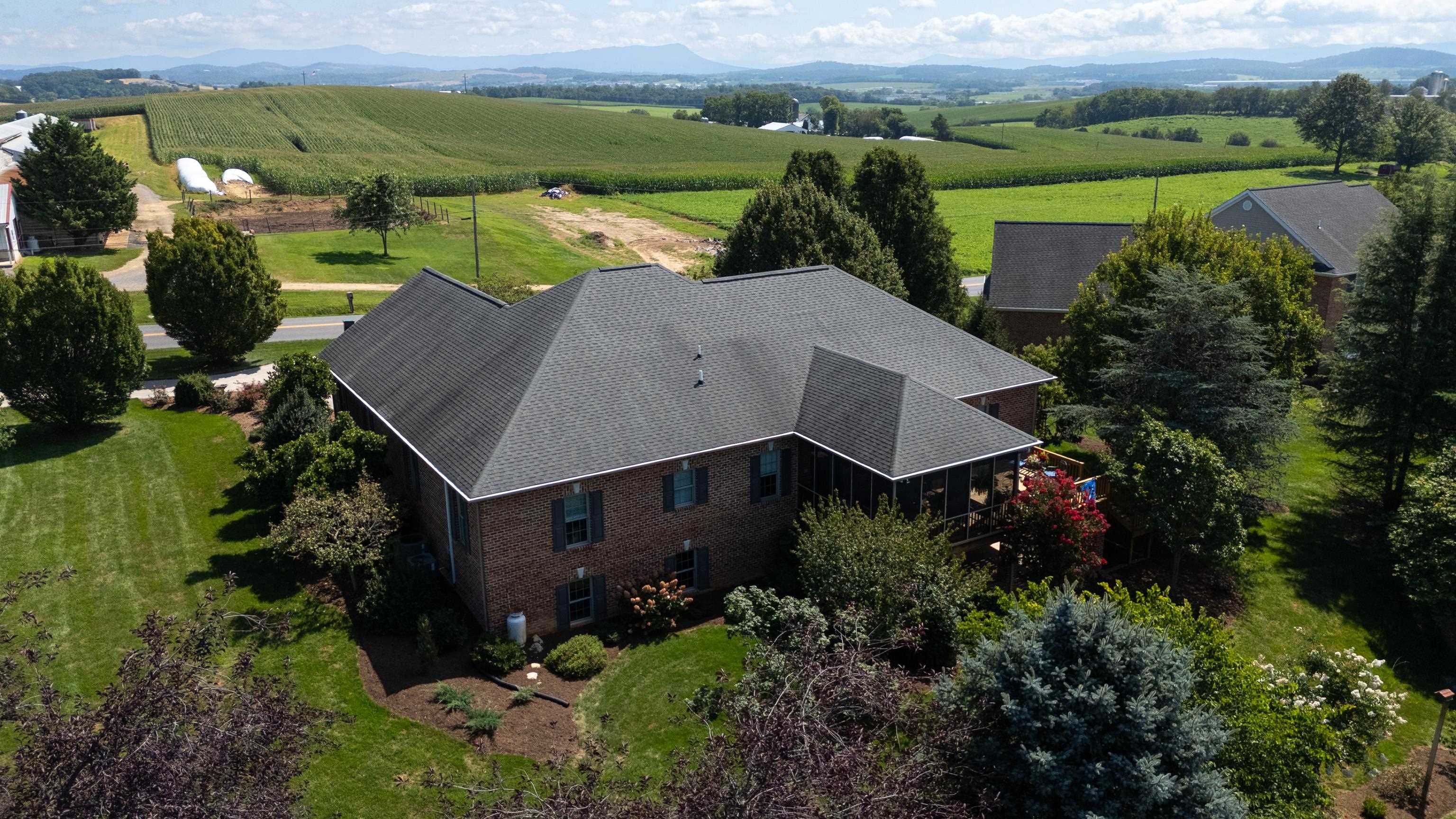 1529 MT CRAWFORD AVE, BRIDGEWATER, Virginia 22812, 4 Bedrooms Bedrooms, ,3 BathroomsBathrooms,Residential,1529 MT CRAWFORD AVE,669493 MLS # 669493