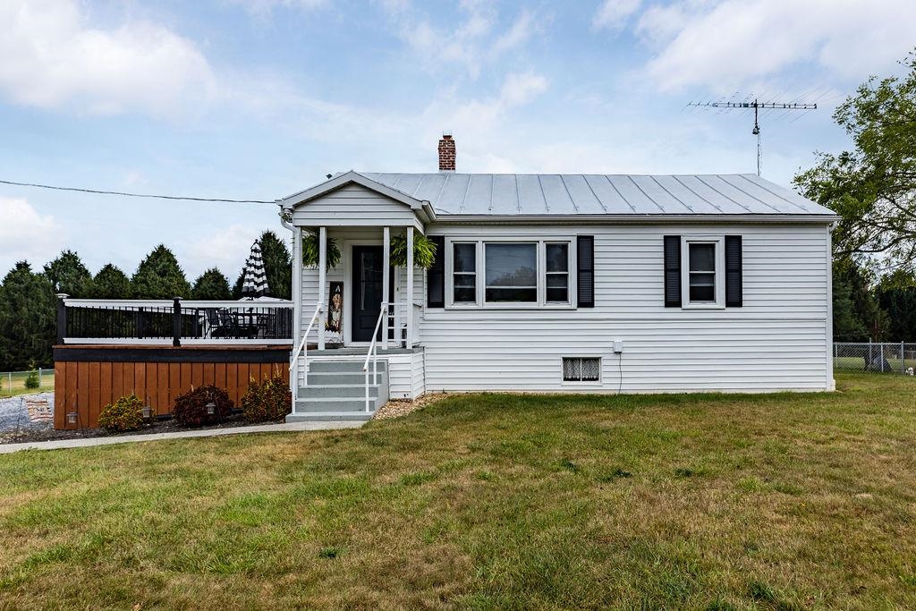 1493 LAUREL HILL RD, VERONA, Virginia 24482, 3 Bedrooms Bedrooms, ,1 BathroomBathrooms,Residential,1493 LAUREL HILL RD,669498 MLS # 669498