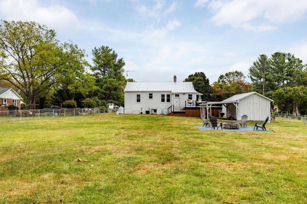 1493 LAUREL HILL RD, VERONA, Virginia 24482, 3 Bedrooms Bedrooms, ,1 BathroomBathrooms,Residential,1493 LAUREL HILL RD,669498 MLS # 669498