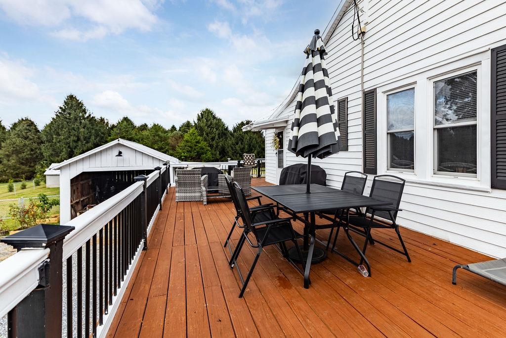 1493 LAUREL HILL RD, VERONA, Virginia 24482, 3 Bedrooms Bedrooms, ,1 BathroomBathrooms,Residential,1493 LAUREL HILL RD,669498 MLS # 669498