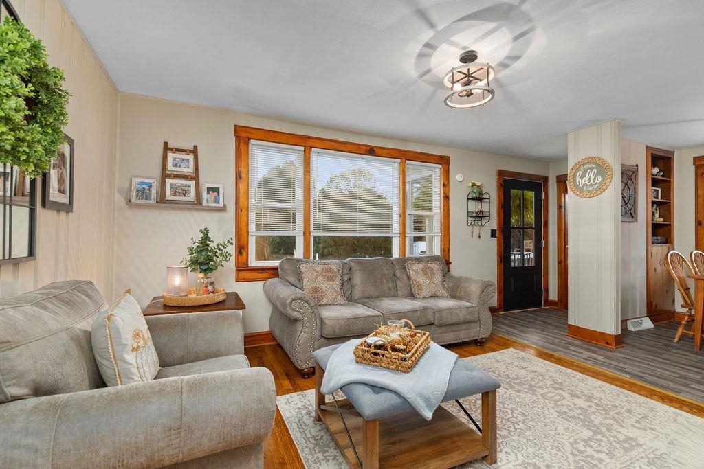 1493 LAUREL HILL RD, VERONA, Virginia 24482, 3 Bedrooms Bedrooms, ,1 BathroomBathrooms,Residential,1493 LAUREL HILL RD,669498 MLS # 669498
