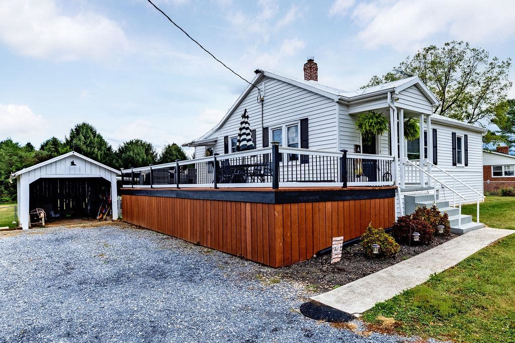 1493 LAUREL HILL RD, VERONA, Virginia 24482, 3 Bedrooms Bedrooms, ,1 BathroomBathrooms,Residential,1493 LAUREL HILL RD,669498 MLS # 669498