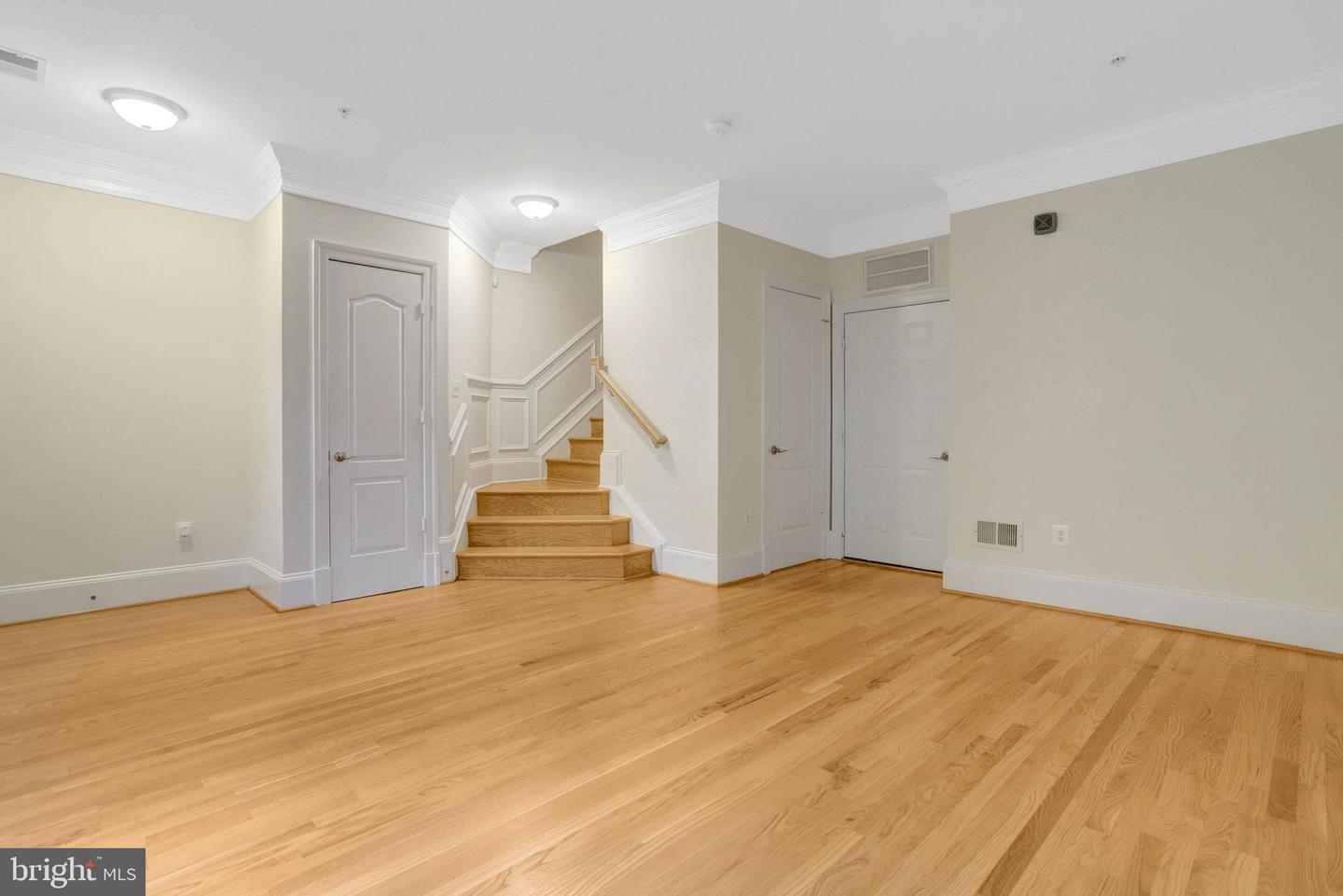1852 CARPENTER RD, ALEXANDRIA, Virginia 22314, 3 Bedrooms Bedrooms, ,3 BathroomsBathrooms,Residential,For sale,1852 CARPENTER RD,VAAX2048972 MLS # VAAX2048972