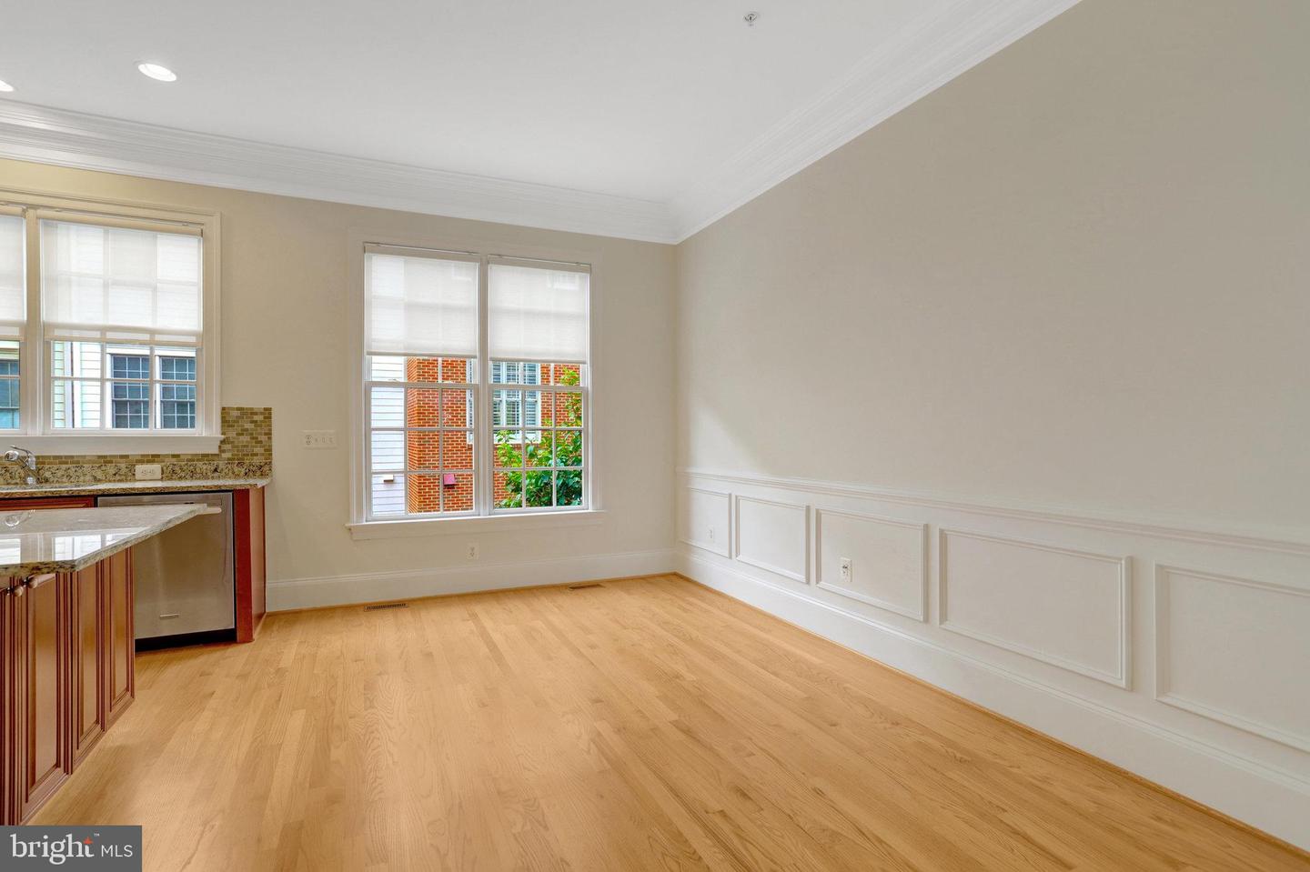 1852 CARPENTER RD, ALEXANDRIA, Virginia 22314, 3 Bedrooms Bedrooms, ,3 BathroomsBathrooms,Residential,For sale,1852 CARPENTER RD,VAAX2048972 MLS # VAAX2048972