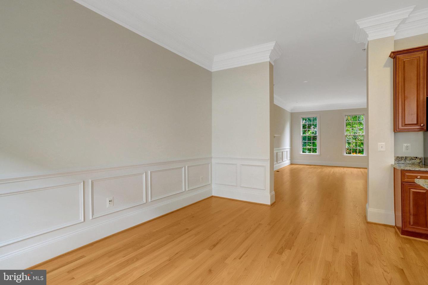 1852 CARPENTER RD, ALEXANDRIA, Virginia 22314, 3 Bedrooms Bedrooms, ,3 BathroomsBathrooms,Residential,For sale,1852 CARPENTER RD,VAAX2048972 MLS # VAAX2048972