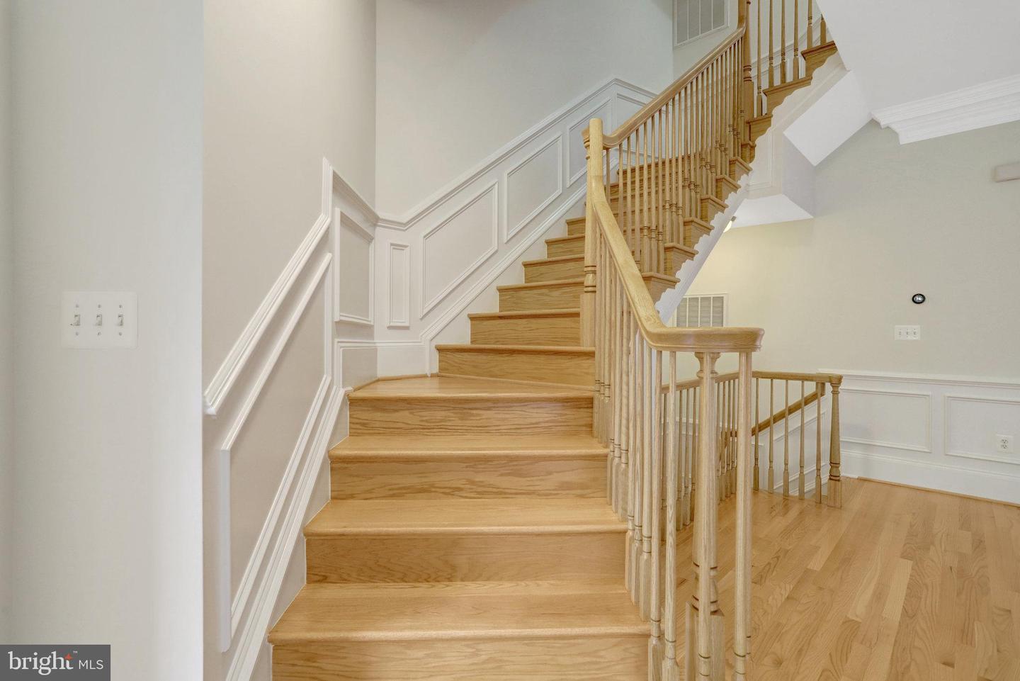 1852 CARPENTER RD, ALEXANDRIA, Virginia 22314, 3 Bedrooms Bedrooms, ,3 BathroomsBathrooms,Residential,For sale,1852 CARPENTER RD,VAAX2048972 MLS # VAAX2048972