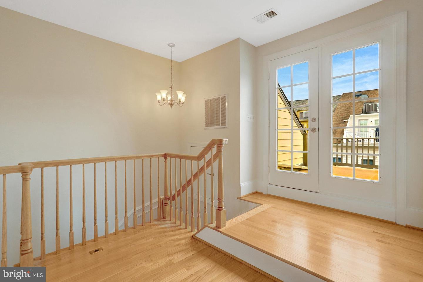 1852 CARPENTER RD, ALEXANDRIA, Virginia 22314, 3 Bedrooms Bedrooms, ,3 BathroomsBathrooms,Residential,For sale,1852 CARPENTER RD,VAAX2048972 MLS # VAAX2048972