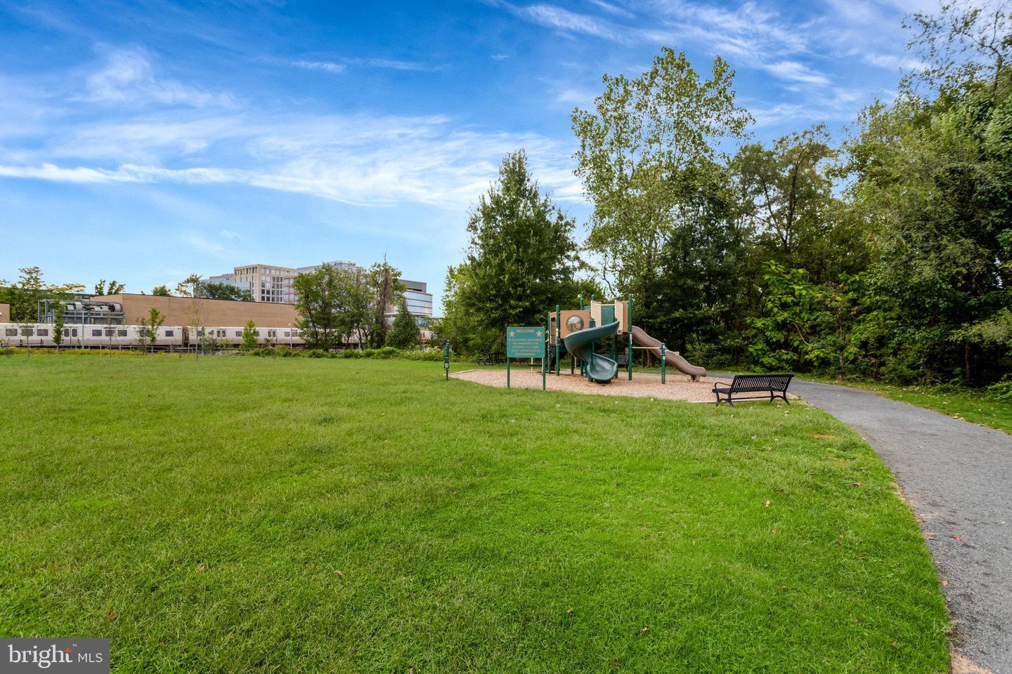 1852 CARPENTER RD, ALEXANDRIA, Virginia 22314, 3 Bedrooms Bedrooms, ,3 BathroomsBathrooms,Residential,For sale,1852 CARPENTER RD,VAAX2048972 MLS # VAAX2048972