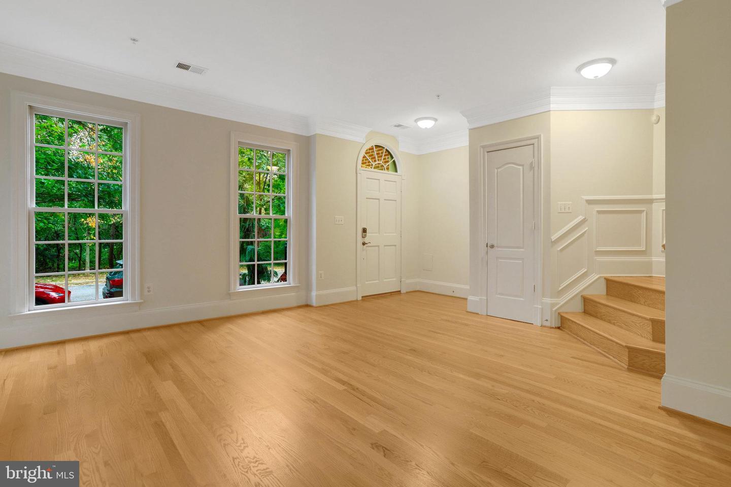 1852 CARPENTER RD, ALEXANDRIA, Virginia 22314, 3 Bedrooms Bedrooms, ,3 BathroomsBathrooms,Residential,For sale,1852 CARPENTER RD,VAAX2048972 MLS # VAAX2048972