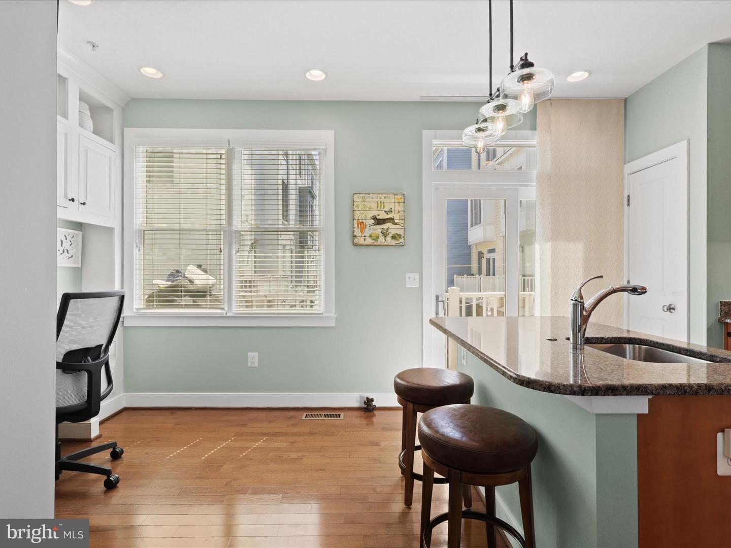 828 MADISON ST, ALEXANDRIA, Virginia 22314, 3 Bedrooms Bedrooms, ,3 BathroomsBathrooms,Residential,For sale,828 MADISON ST,VAAX2049030 MLS # VAAX2049030