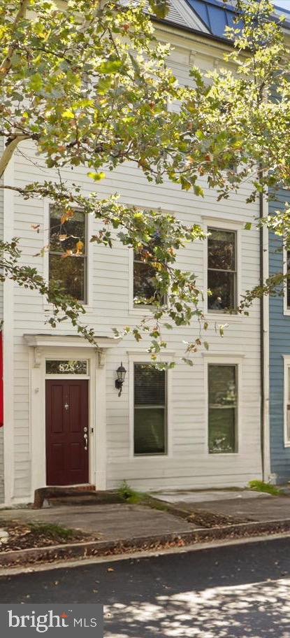 828 MADISON ST, ALEXANDRIA, Virginia 22314, 3 Bedrooms Bedrooms, ,3 BathroomsBathrooms,Residential,For sale,828 MADISON ST,VAAX2049030 MLS # VAAX2049030