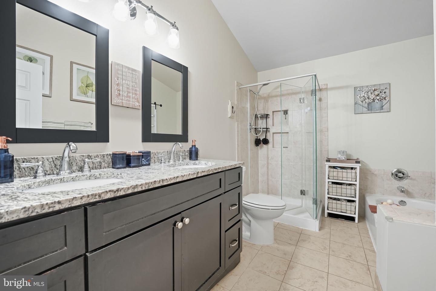 44094 GALA CIR, ASHBURN, Virginia 20147, 3 Bedrooms Bedrooms, ,2 BathroomsBathrooms,Residential,For sale,44094 GALA CIR,VALO2105498 MLS # VALO2105498