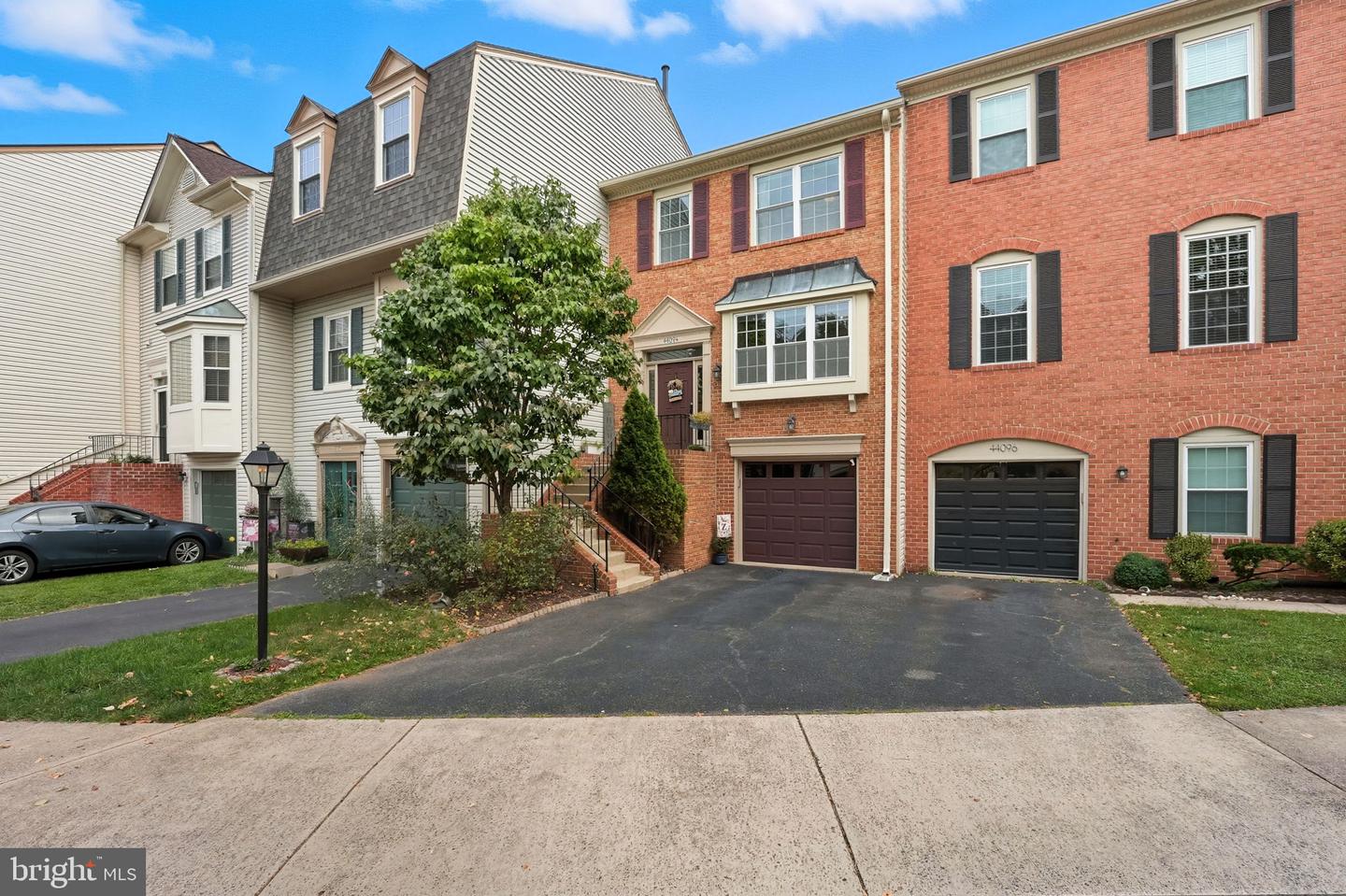 44094 GALA CIR, ASHBURN, Virginia 20147, 3 Bedrooms Bedrooms, ,2 BathroomsBathrooms,Residential,For sale,44094 GALA CIR,VALO2105498 MLS # VALO2105498