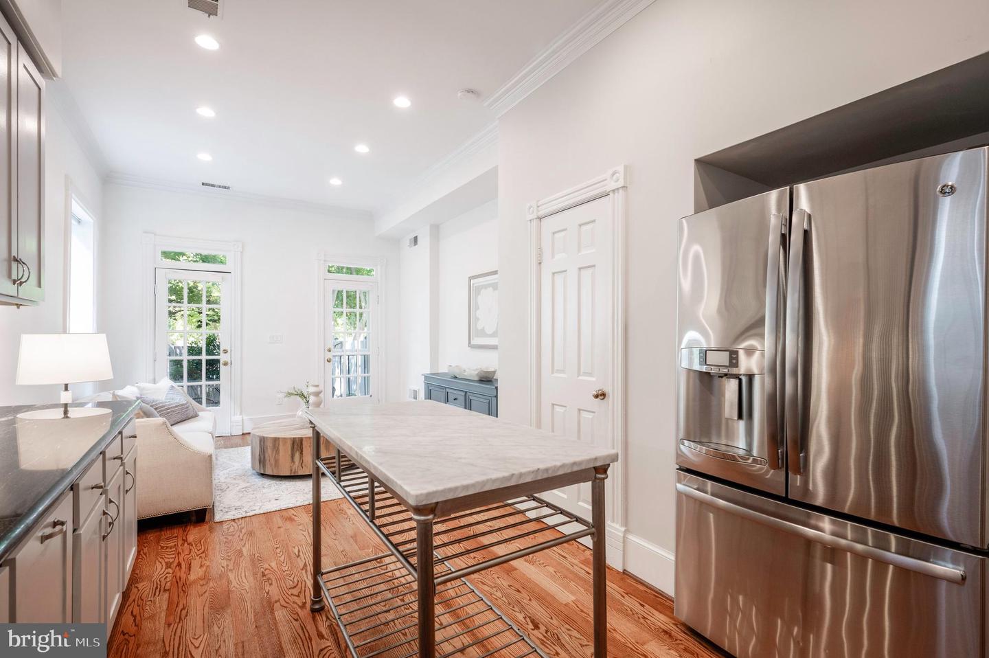 332 N COLUMBUS ST, ALEXANDRIA, Virginia 22314, 3 Bedrooms Bedrooms, ,2 BathroomsBathrooms,Residential,For sale,332 N COLUMBUS ST,VAAX2049164 MLS # VAAX2049164