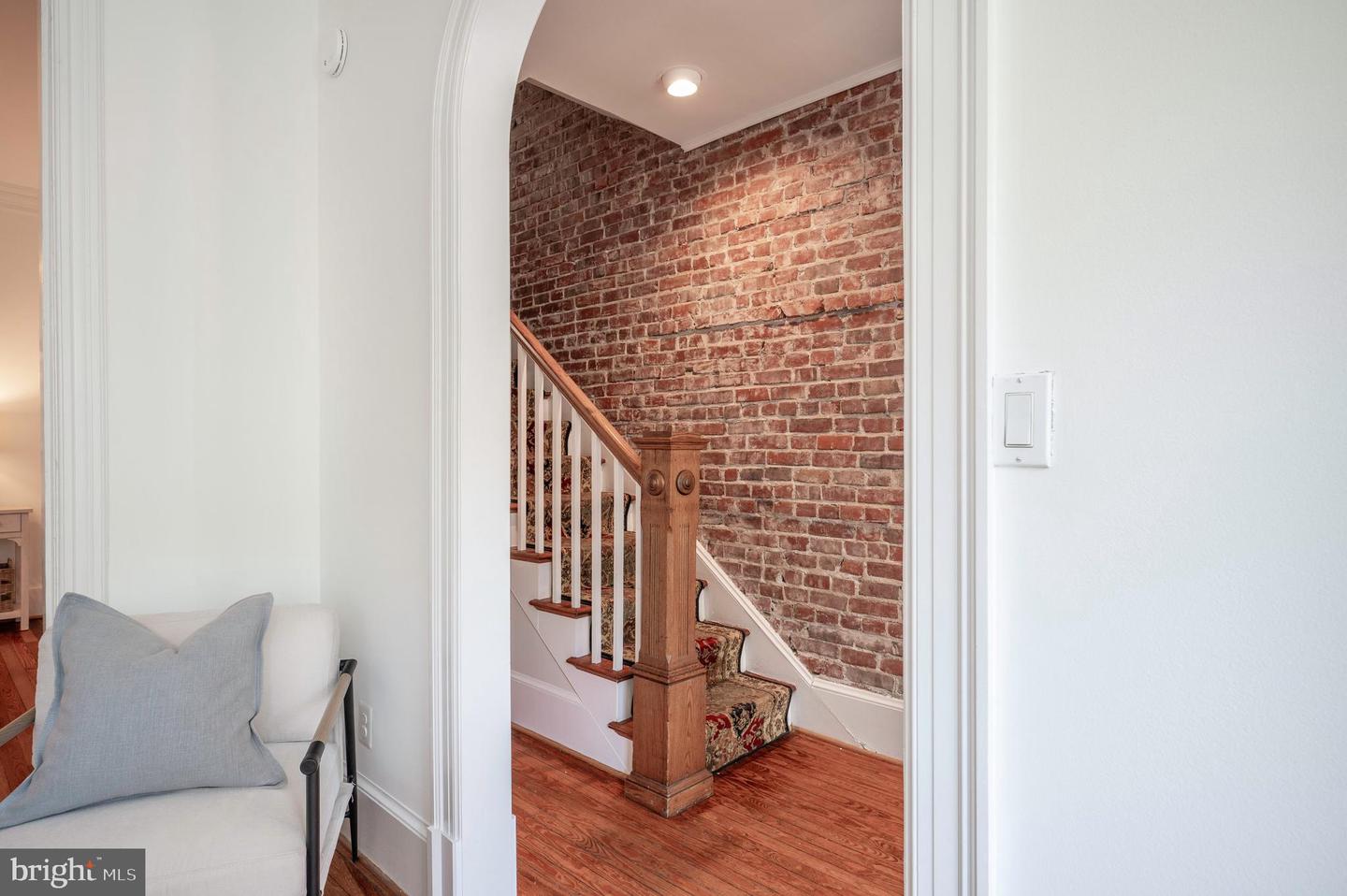 332 N COLUMBUS ST, ALEXANDRIA, Virginia 22314, 3 Bedrooms Bedrooms, ,2 BathroomsBathrooms,Residential,For sale,332 N COLUMBUS ST,VAAX2049164 MLS # VAAX2049164