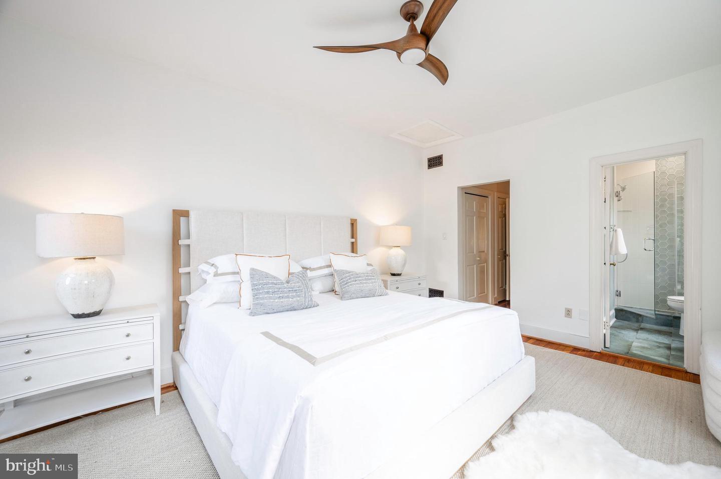 332 N COLUMBUS ST, ALEXANDRIA, Virginia 22314, 3 Bedrooms Bedrooms, ,2 BathroomsBathrooms,Residential,For sale,332 N COLUMBUS ST,VAAX2049164 MLS # VAAX2049164