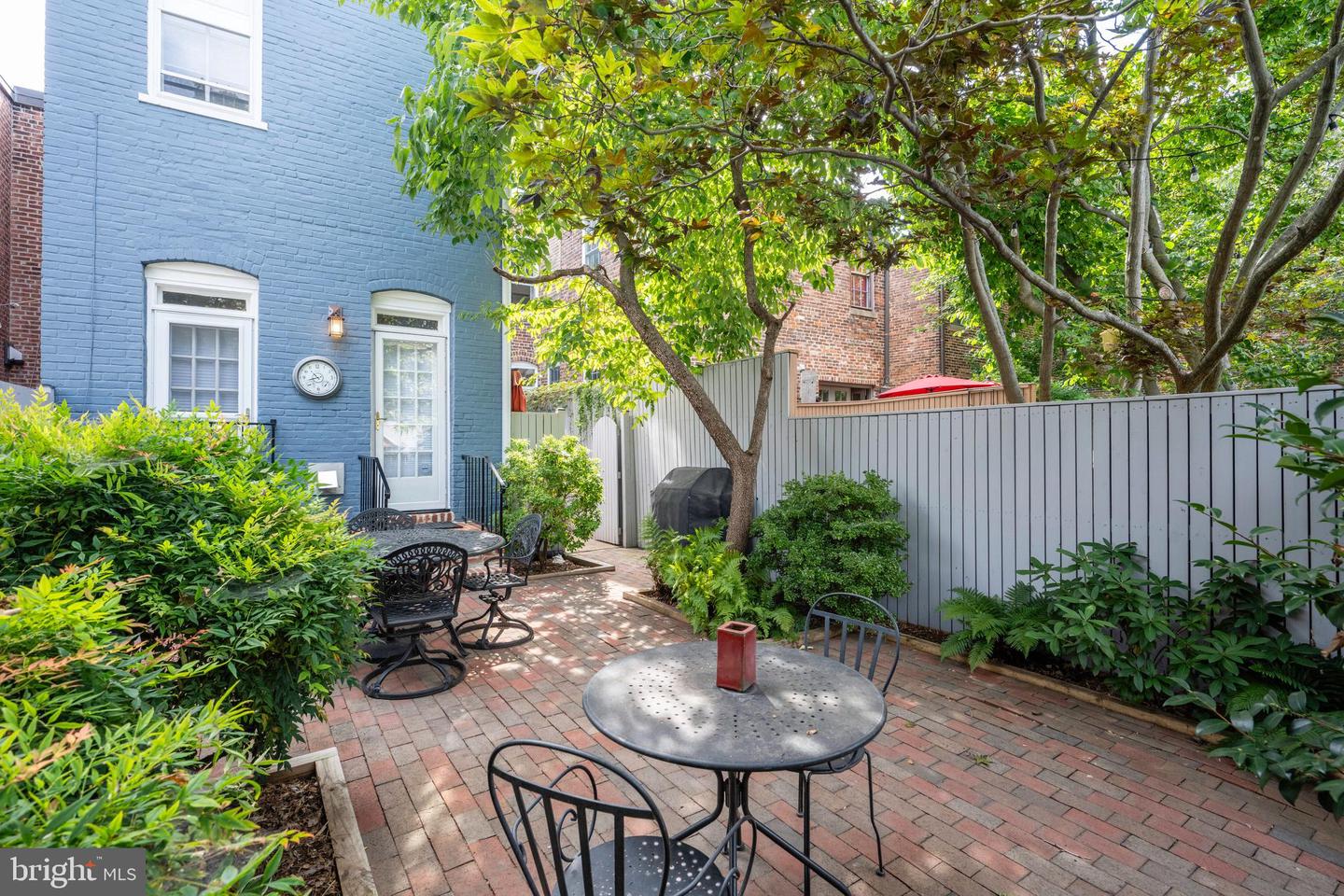332 N COLUMBUS ST, ALEXANDRIA, Virginia 22314, 3 Bedrooms Bedrooms, ,2 BathroomsBathrooms,Residential,For sale,332 N COLUMBUS ST,VAAX2049164 MLS # VAAX2049164