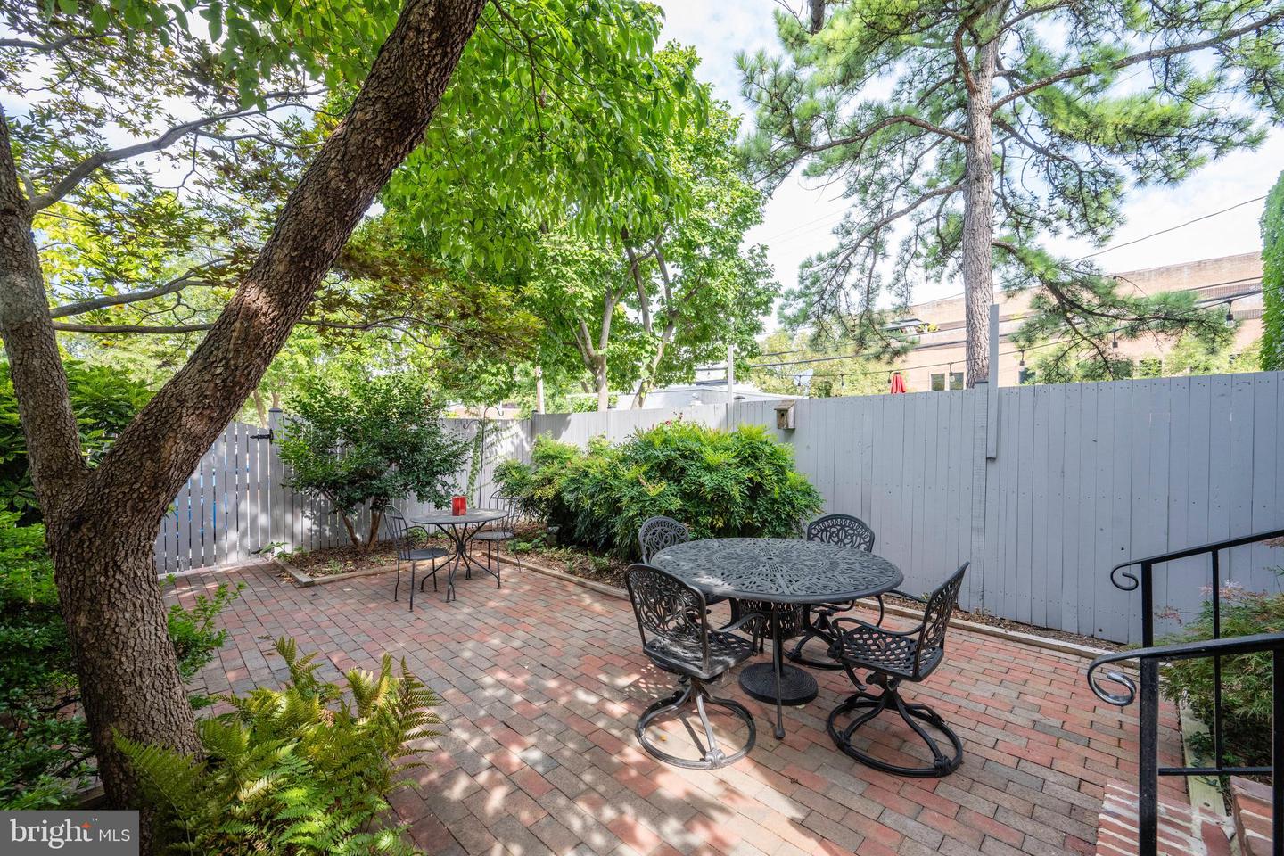 332 N COLUMBUS ST, ALEXANDRIA, Virginia 22314, 3 Bedrooms Bedrooms, ,2 BathroomsBathrooms,Residential,For sale,332 N COLUMBUS ST,VAAX2049164 MLS # VAAX2049164