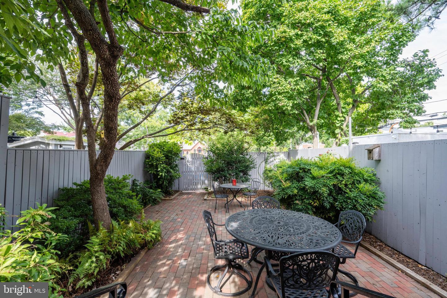 332 N COLUMBUS ST, ALEXANDRIA, Virginia 22314, 3 Bedrooms Bedrooms, ,2 BathroomsBathrooms,Residential,For sale,332 N COLUMBUS ST,VAAX2049164 MLS # VAAX2049164