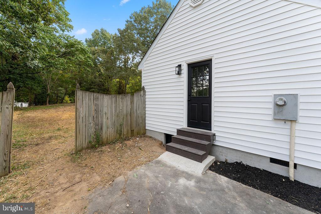 936 FICKLEN RD, FREDERICKSBURG, Virginia 22405, 3 Bedrooms Bedrooms, ,2 BathroomsBathrooms,Residential,For sale,936 FICKLEN RD,VAST2042464 MLS # VAST2042464