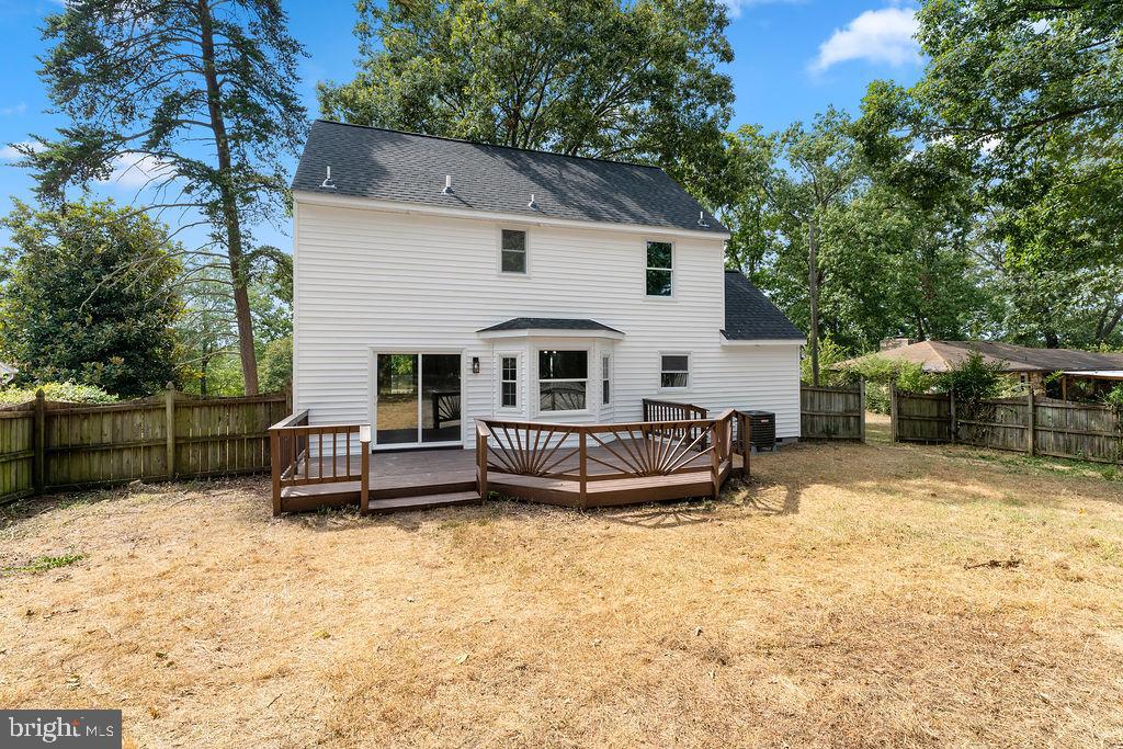 936 FICKLEN RD, FREDERICKSBURG, Virginia 22405, 3 Bedrooms Bedrooms, ,2 BathroomsBathrooms,Residential,For sale,936 FICKLEN RD,VAST2042464 MLS # VAST2042464
