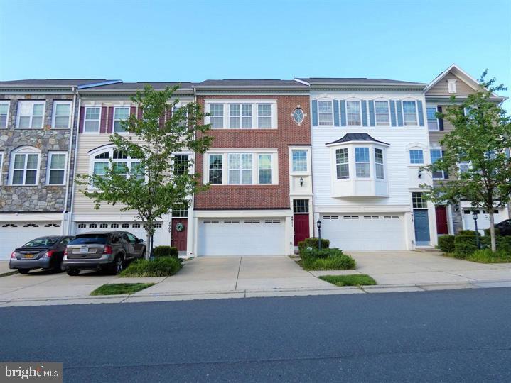 4911 POTOMAC HIGHLANDS CIR, TRIANGLE, Virginia 22172, 3 Bedrooms Bedrooms, ,3 BathroomsBathrooms,Residential,For sale,4911 POTOMAC HIGHLANDS CIR,VAPW2103412 MLS # VAPW2103412