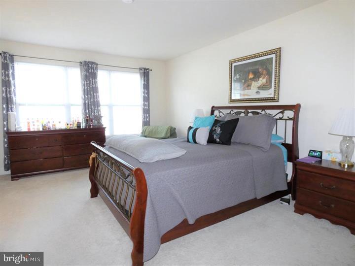 4911 POTOMAC HIGHLANDS CIR, TRIANGLE, Virginia 22172, 3 Bedrooms Bedrooms, ,3 BathroomsBathrooms,Residential,For sale,4911 POTOMAC HIGHLANDS CIR,VAPW2103412 MLS # VAPW2103412