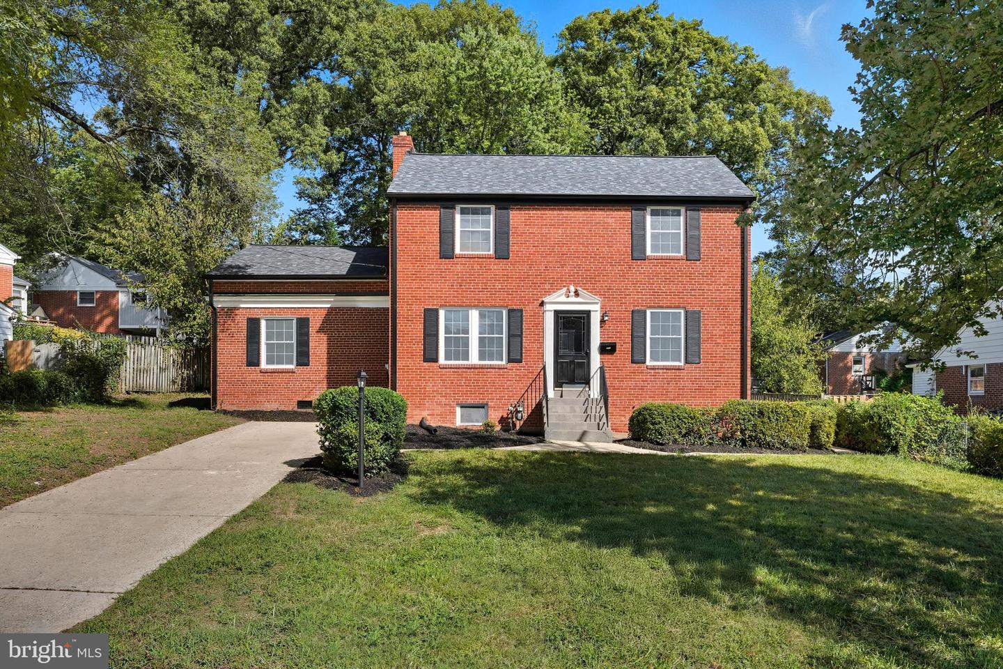 7406 MASONVILLE DR, ANNANDALE, Virginia 22003, 5 Bedrooms Bedrooms, ,3 BathroomsBathrooms,Residential,For sale,7406 MASONVILLE DR,VAFX2265366 MLS # VAFX2265366