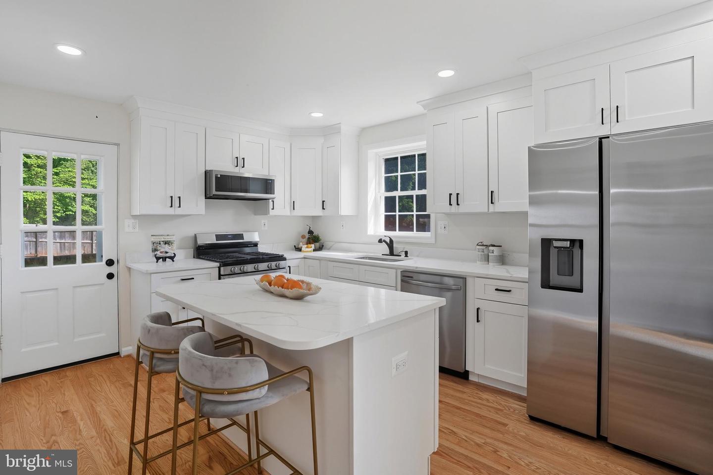 7406 MASONVILLE DR, ANNANDALE, Virginia 22003, 5 Bedrooms Bedrooms, ,3 BathroomsBathrooms,Residential,For sale,7406 MASONVILLE DR,VAFX2265366 MLS # VAFX2265366