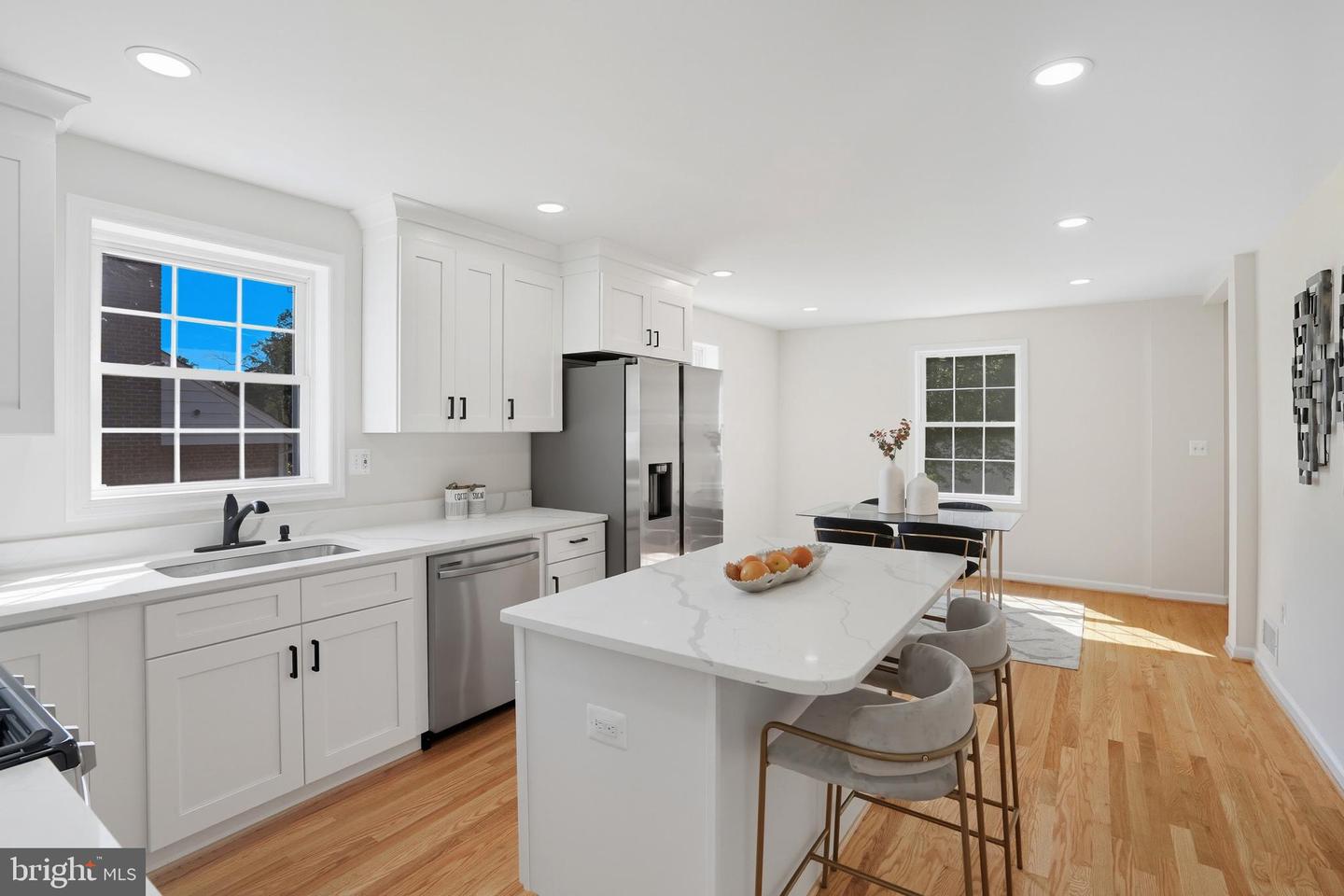 7406 MASONVILLE DR, ANNANDALE, Virginia 22003, 5 Bedrooms Bedrooms, ,3 BathroomsBathrooms,Residential,For sale,7406 MASONVILLE DR,VAFX2265366 MLS # VAFX2265366