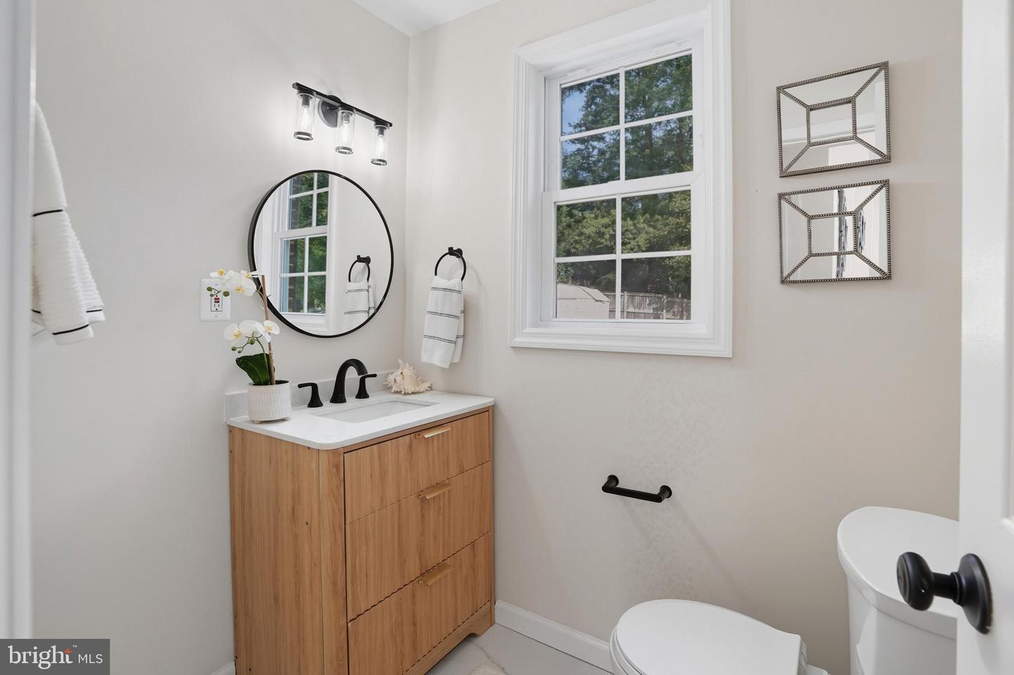 7406 MASONVILLE DR, ANNANDALE, Virginia 22003, 5 Bedrooms Bedrooms, ,3 BathroomsBathrooms,Residential,For sale,7406 MASONVILLE DR,VAFX2265366 MLS # VAFX2265366