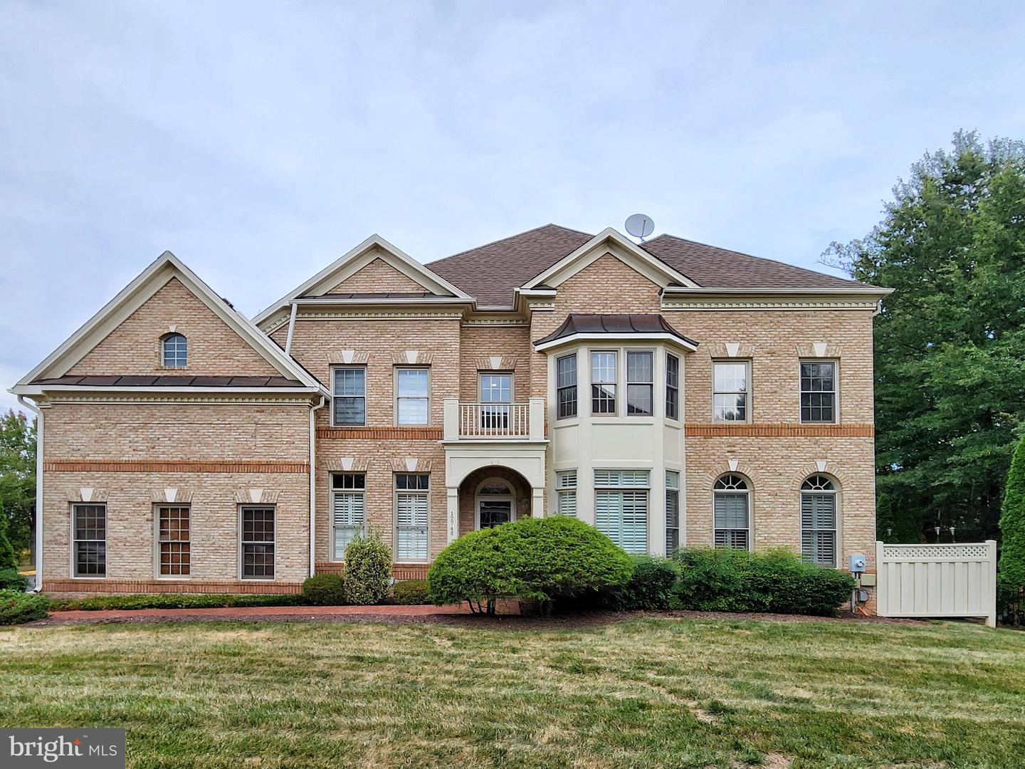 12748 LADY SOMERSET LN, FAIRFAX, Virginia 22033, 4 Bedrooms Bedrooms, 17 Rooms Rooms,3 BathroomsBathrooms,Residential,For sale,12748 LADY SOMERSET LN,VAFX2265768 MLS # VAFX2265768