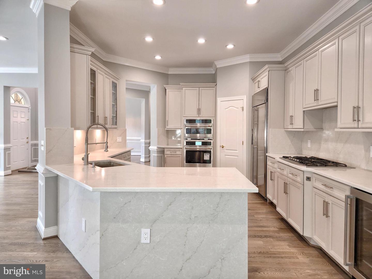 12748 LADY SOMERSET LN, FAIRFAX, Virginia 22033, 4 Bedrooms Bedrooms, 17 Rooms Rooms,3 BathroomsBathrooms,Residential,For sale,12748 LADY SOMERSET LN,VAFX2265768 MLS # VAFX2265768