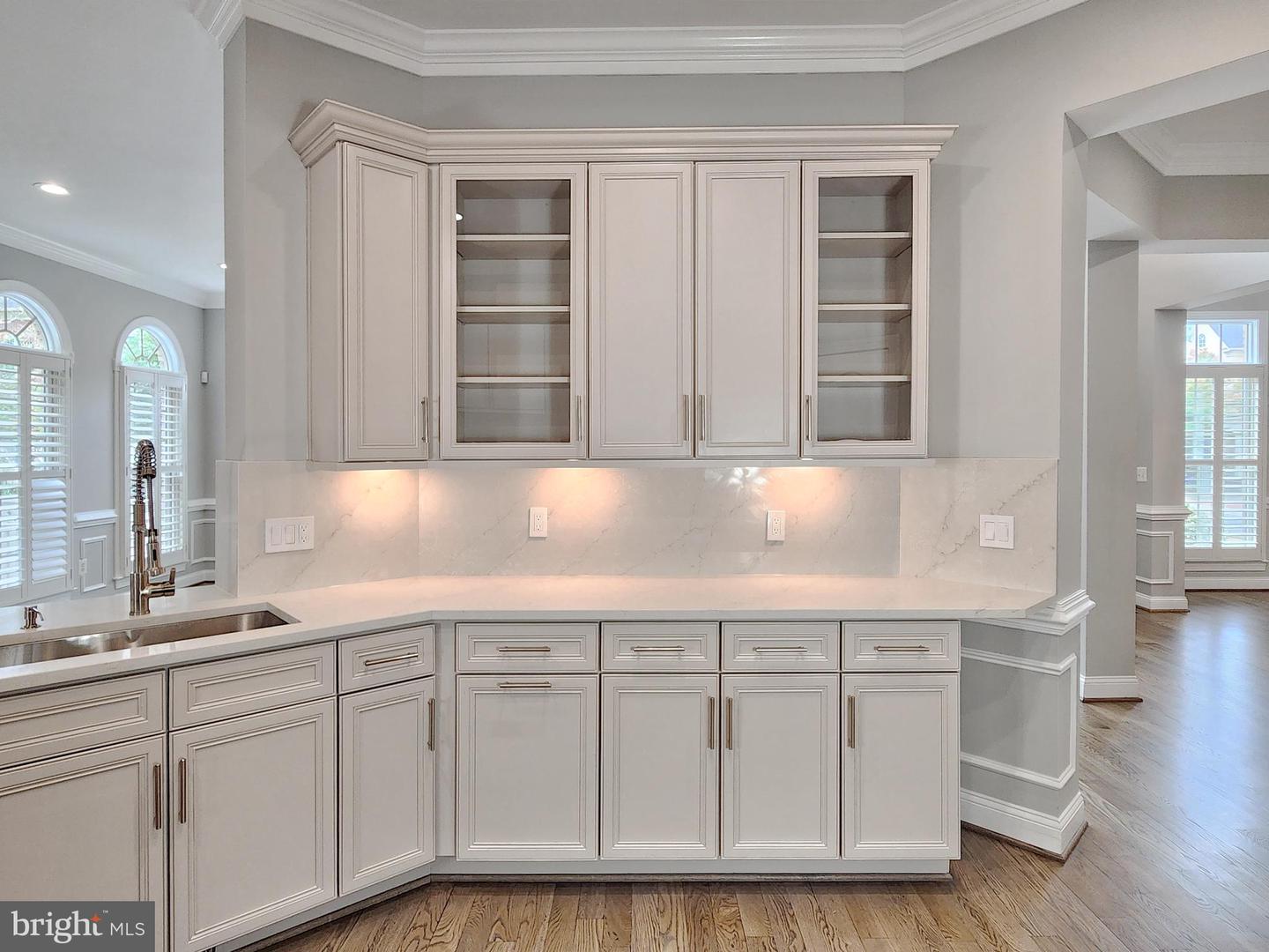 12748 LADY SOMERSET LN, FAIRFAX, Virginia 22033, 4 Bedrooms Bedrooms, 17 Rooms Rooms,3 BathroomsBathrooms,Residential,For sale,12748 LADY SOMERSET LN,VAFX2265768 MLS # VAFX2265768