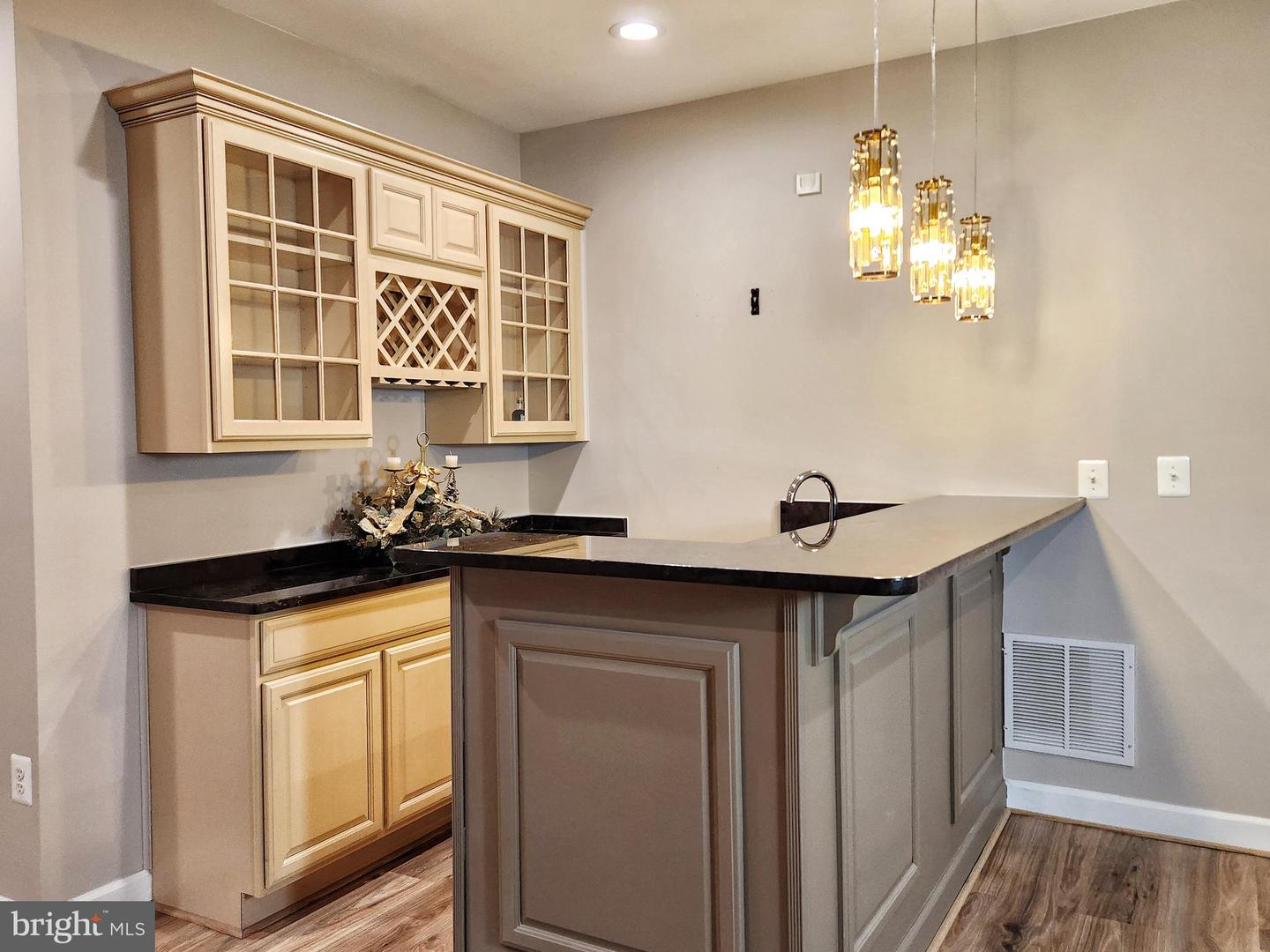 12748 LADY SOMERSET LN, FAIRFAX, Virginia 22033, 4 Bedrooms Bedrooms, 17 Rooms Rooms,3 BathroomsBathrooms,Residential,For sale,12748 LADY SOMERSET LN,VAFX2265768 MLS # VAFX2265768