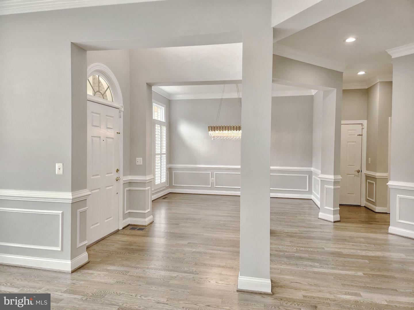 12748 LADY SOMERSET LN, FAIRFAX, Virginia 22033, 4 Bedrooms Bedrooms, 17 Rooms Rooms,3 BathroomsBathrooms,Residential,For sale,12748 LADY SOMERSET LN,VAFX2265768 MLS # VAFX2265768
